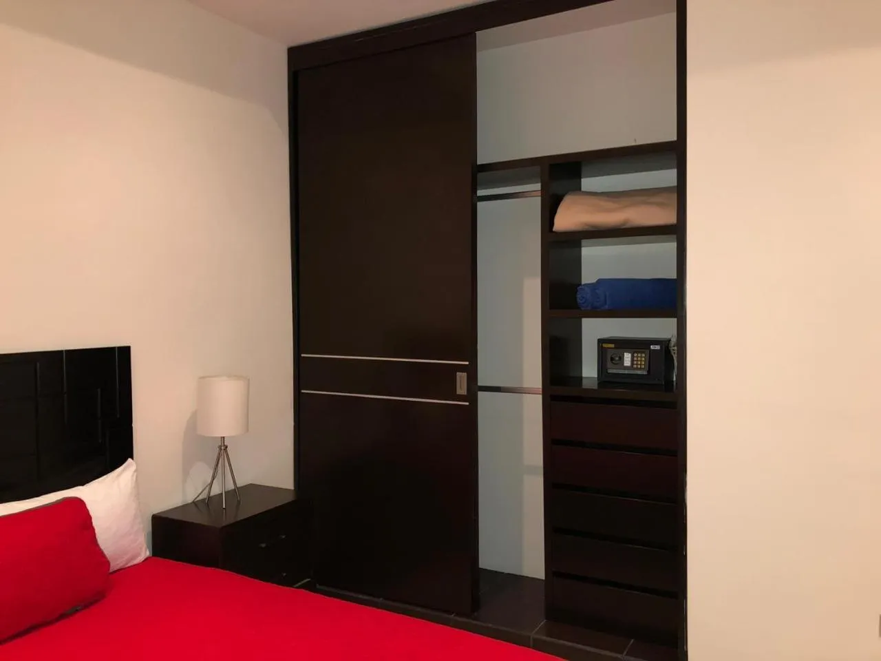 Photo of the whole room, Bed in San Pedro Hotel, 5ta Avenida