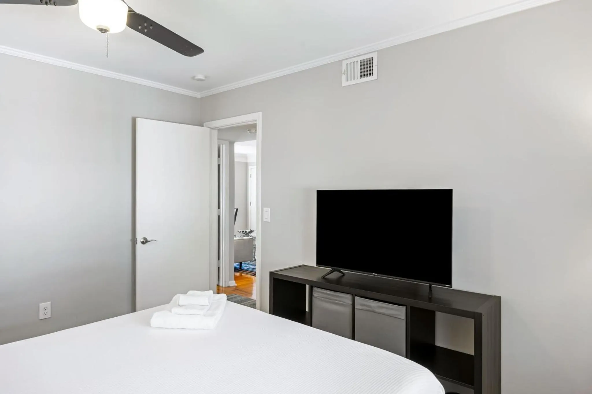 Bed in Brookwood Courtyard by BCA Furnished Apartments