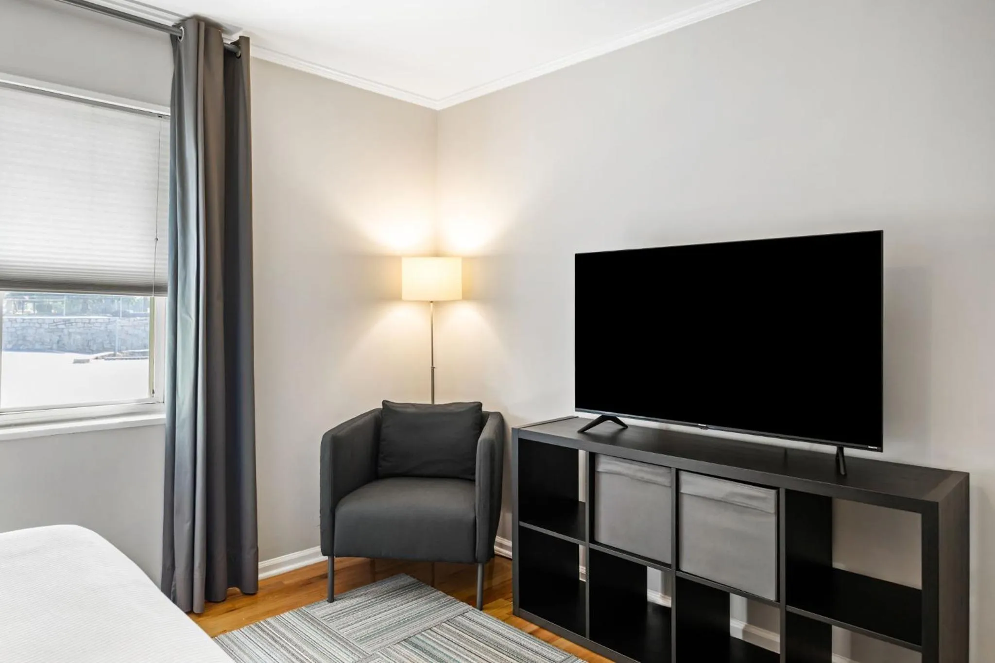 Bed in Brookwood Courtyard by BCA Furnished Apartments