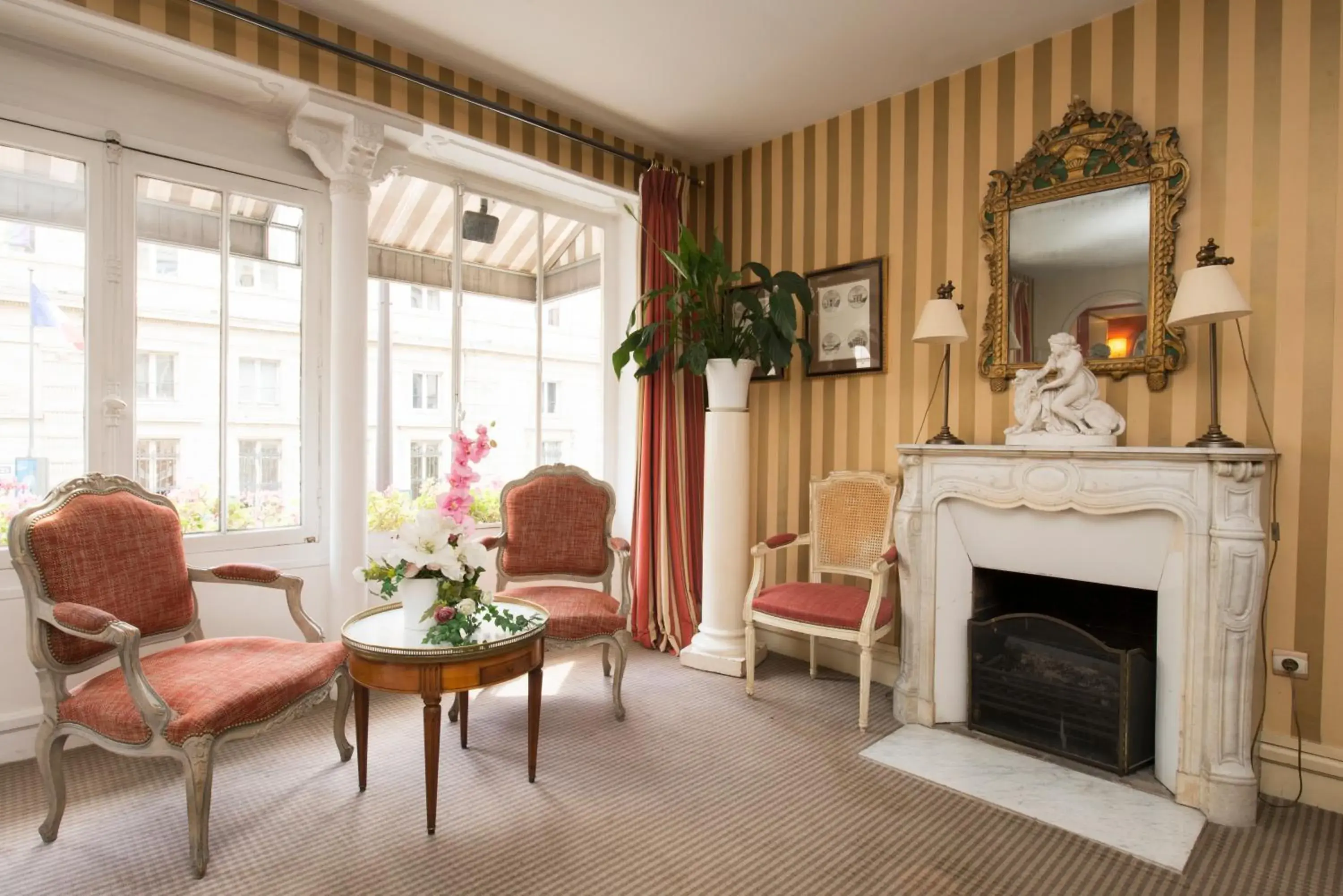 Living room in France Louvre Living room in France Louvre