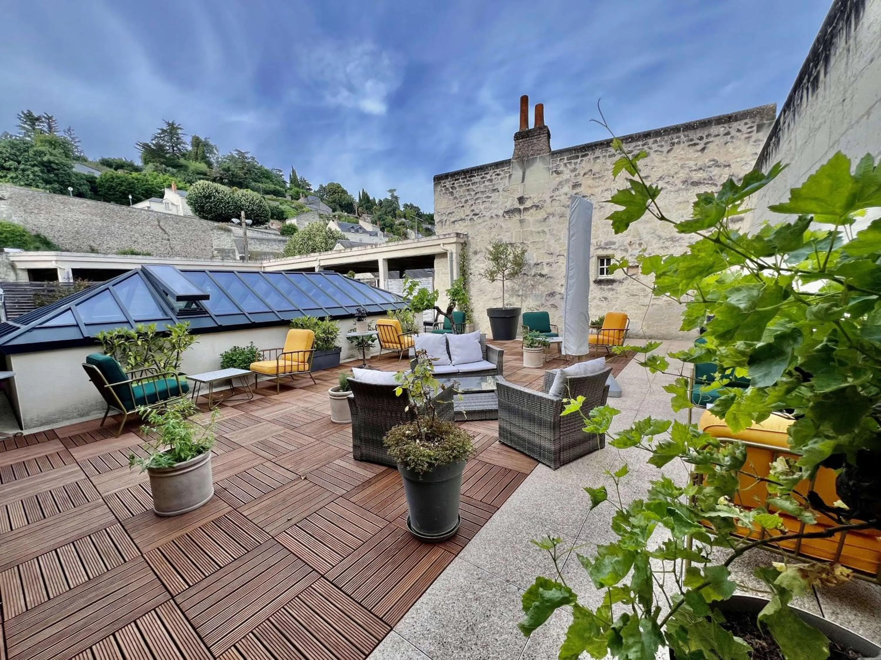 Property building in Best Western Hôtel De France