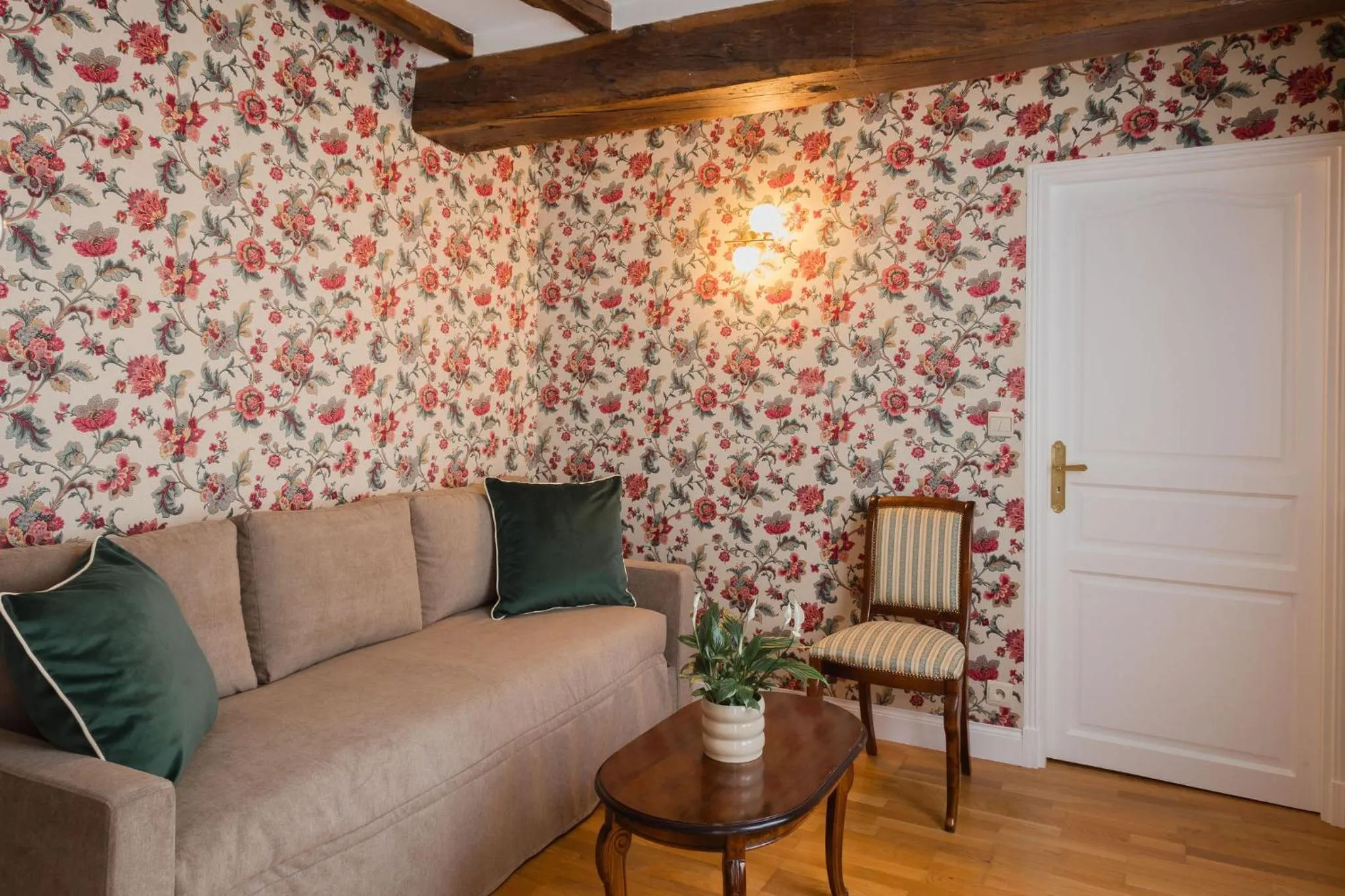 Living room in Best Western Hôtel De France