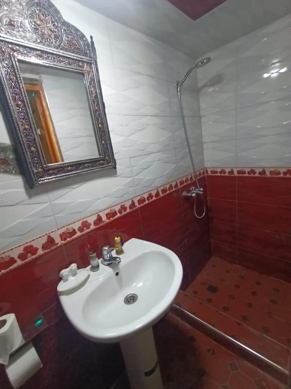 Shower in Riad lala Drissia