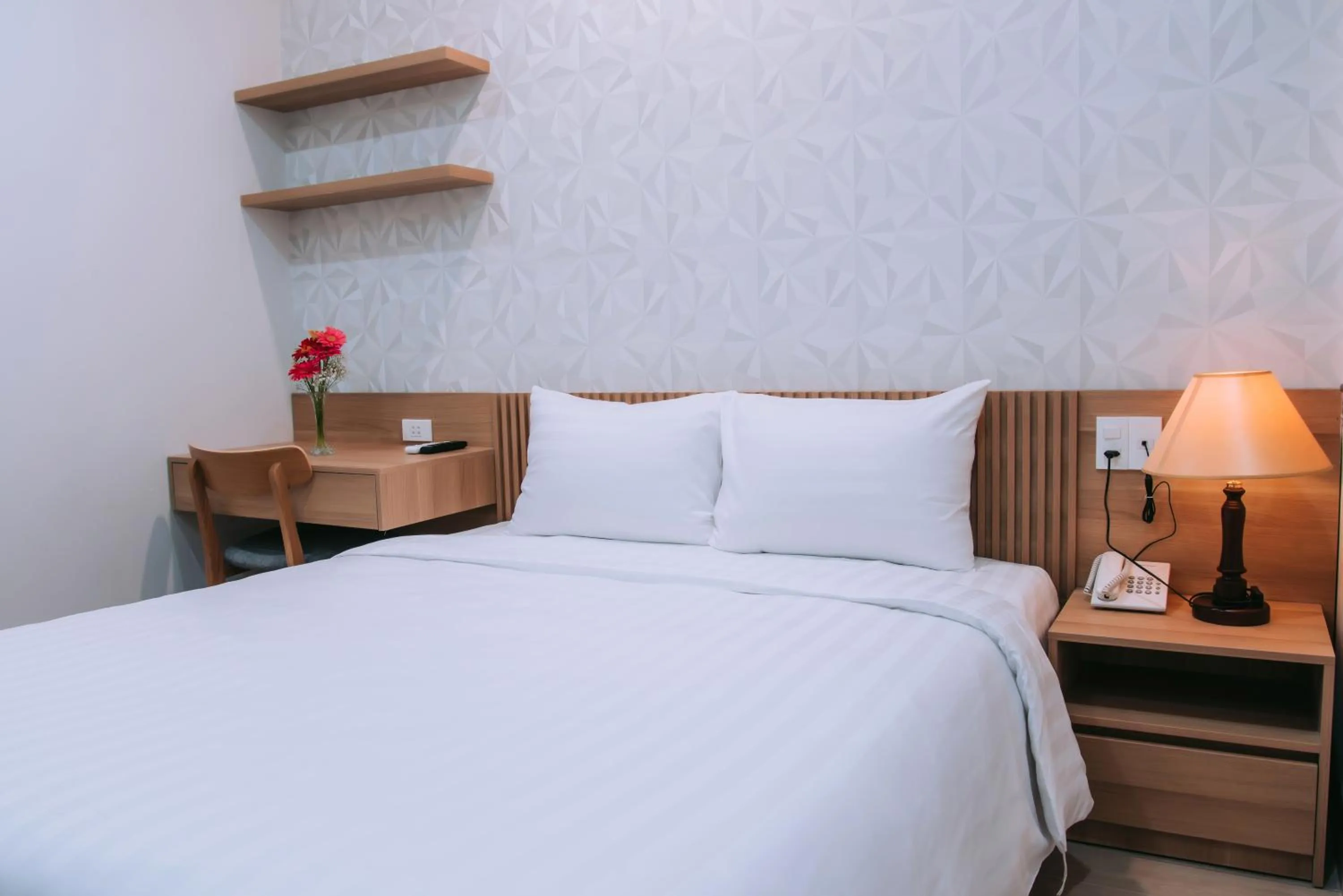 Bedroom, Bed in An Dương Hotel & Apartment