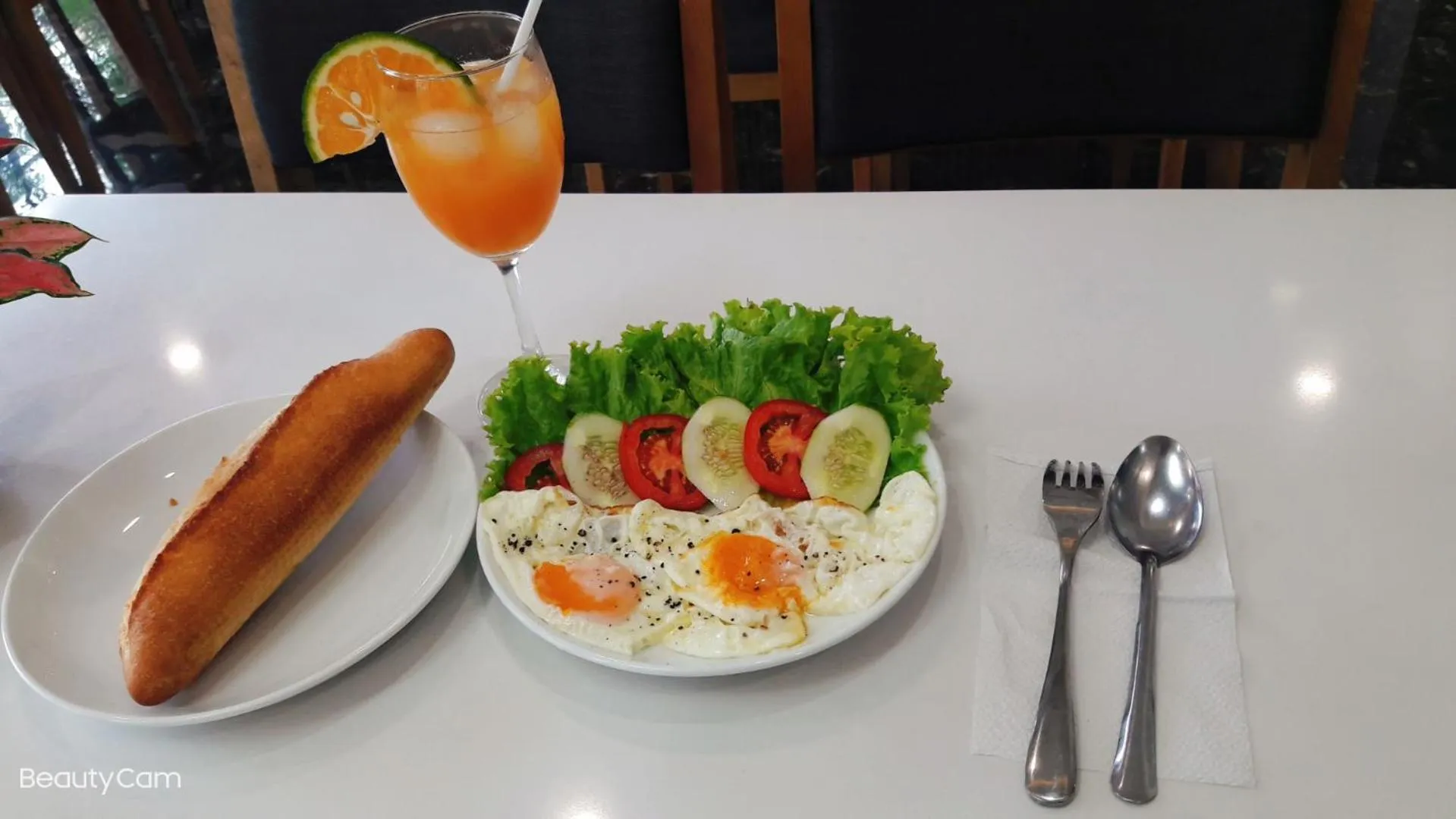 Food and drinks in An Dương Hotel & Apartment