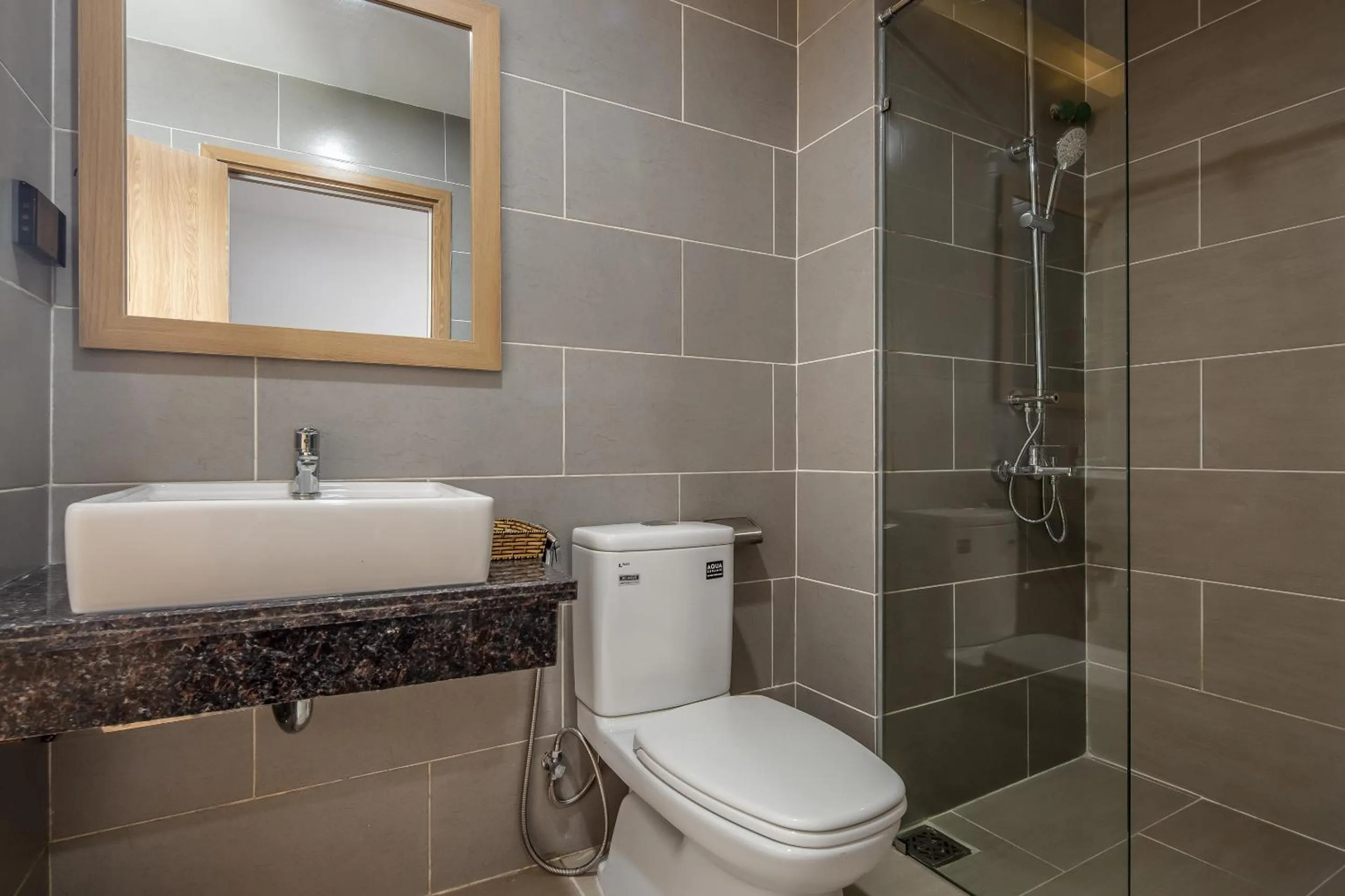 Bathroom in An Dương Hotel & Apartment