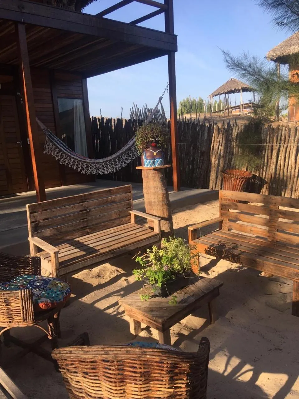Seating area in Pousada Portal do Kite