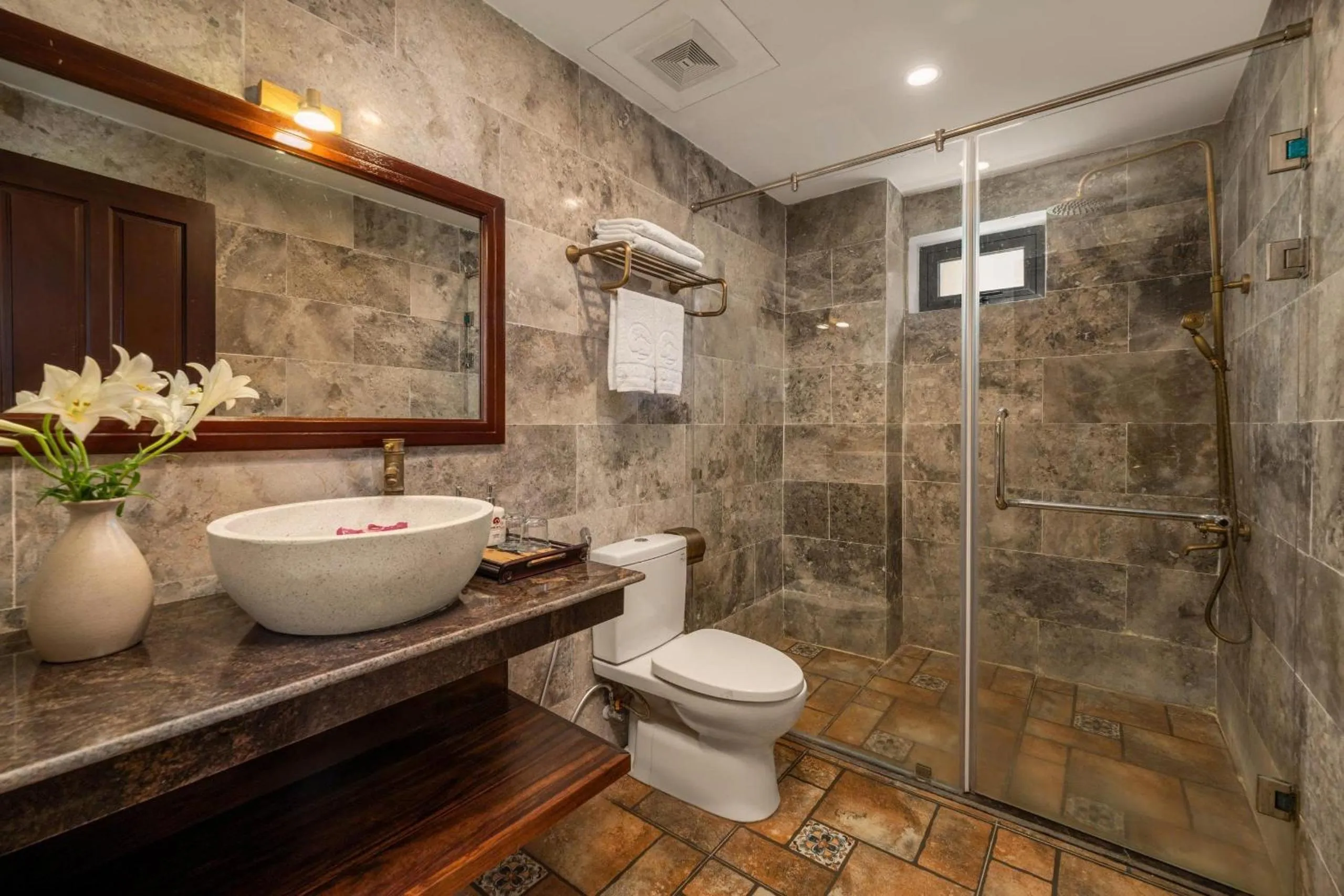 Bathroom in Eden Hoi An Villas