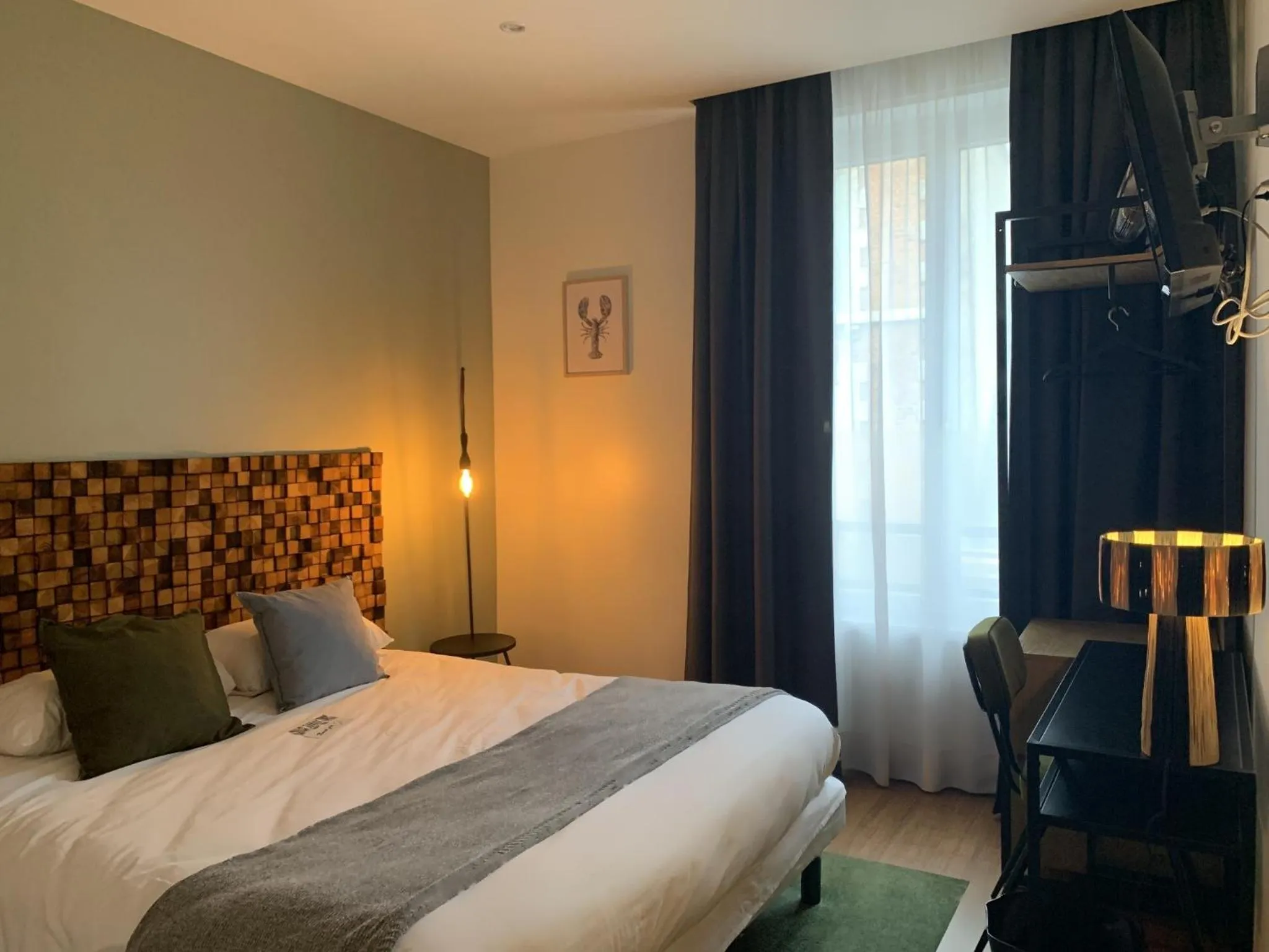 Bedroom, Bed in Urban Jungle Hôtel Orleans