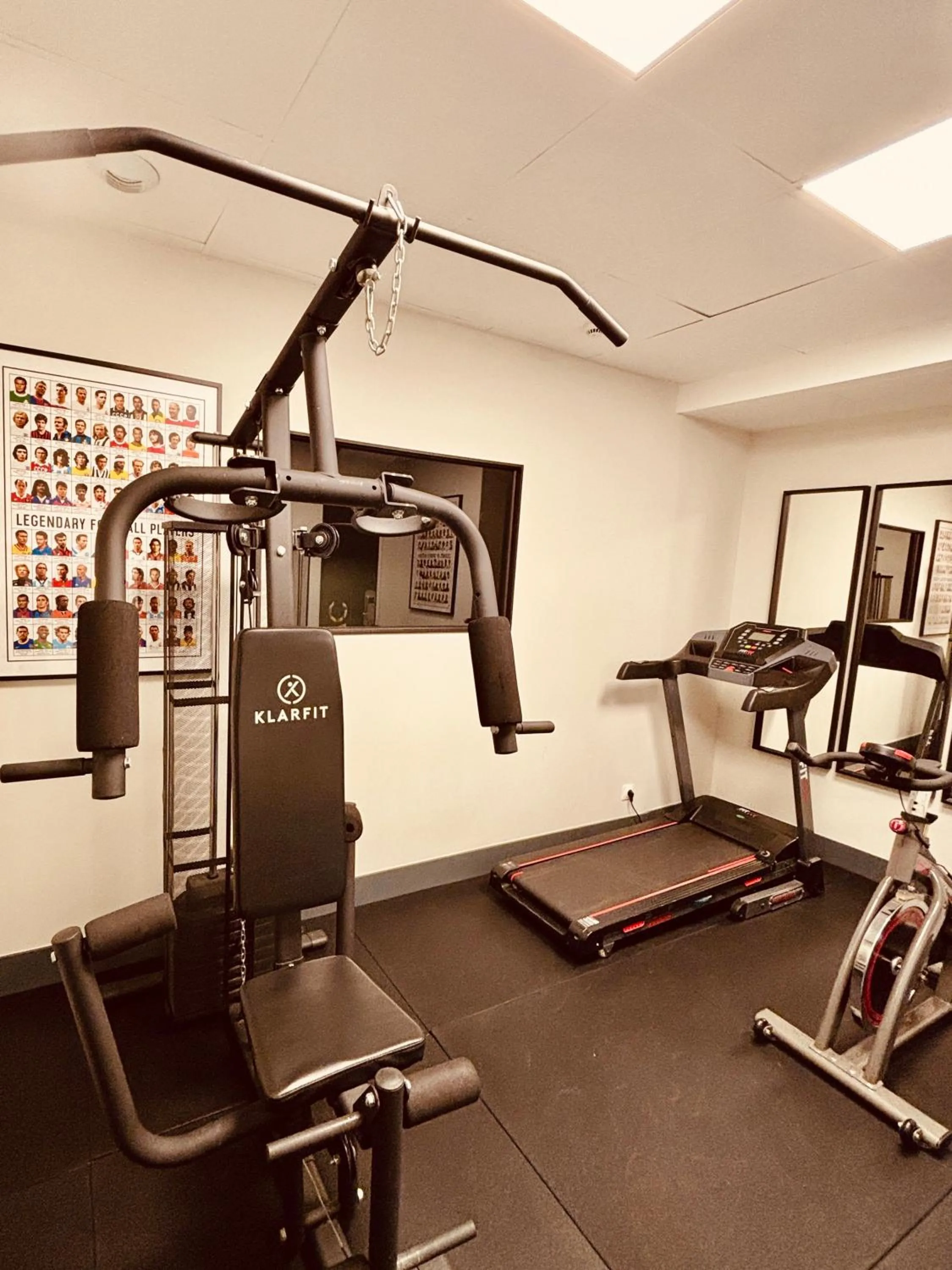 Fitness centre/facilities in Urban Jungle Hôtel Orleans