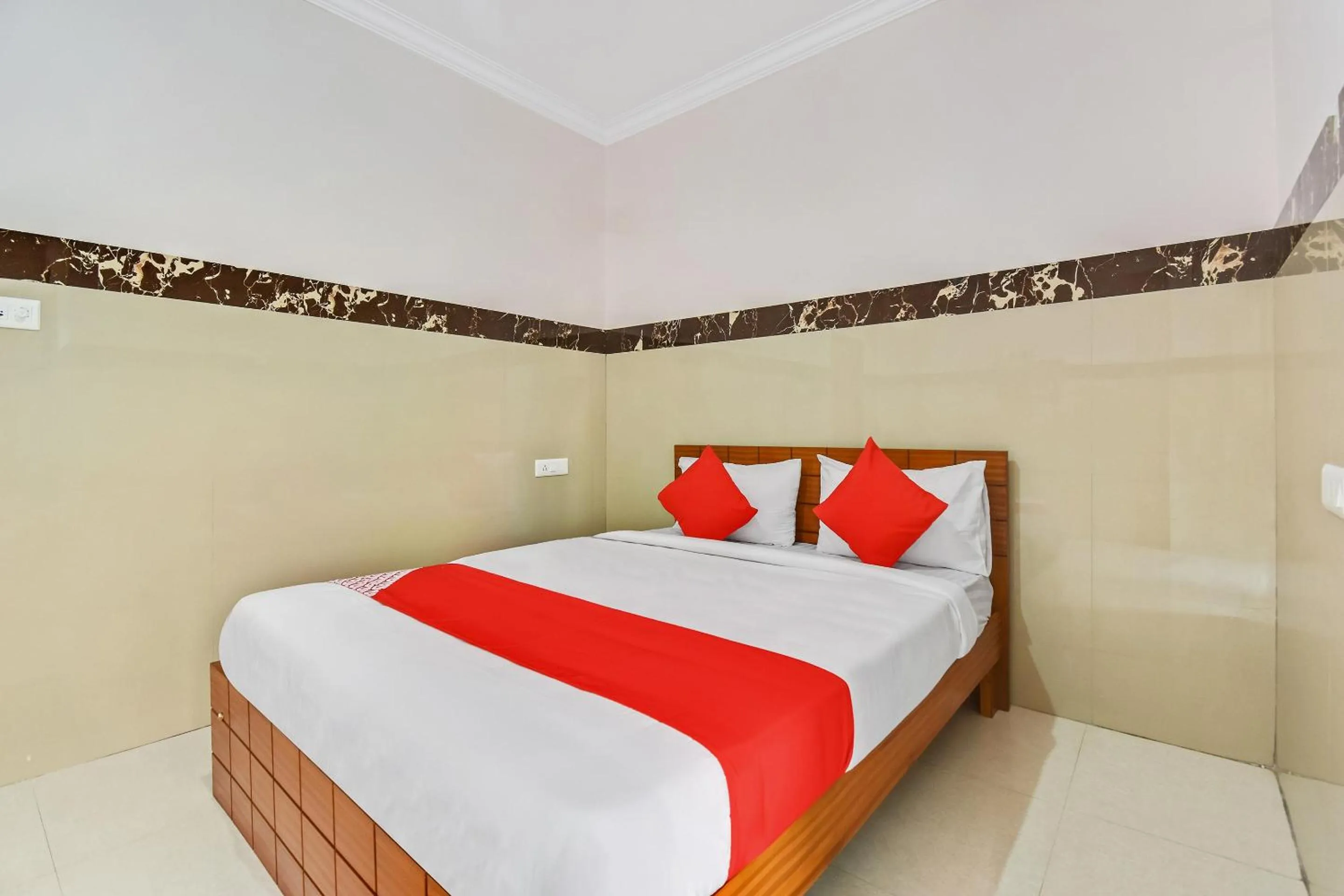 Bedroom, Bed in Hotel O Sri Sai Guru Comforts