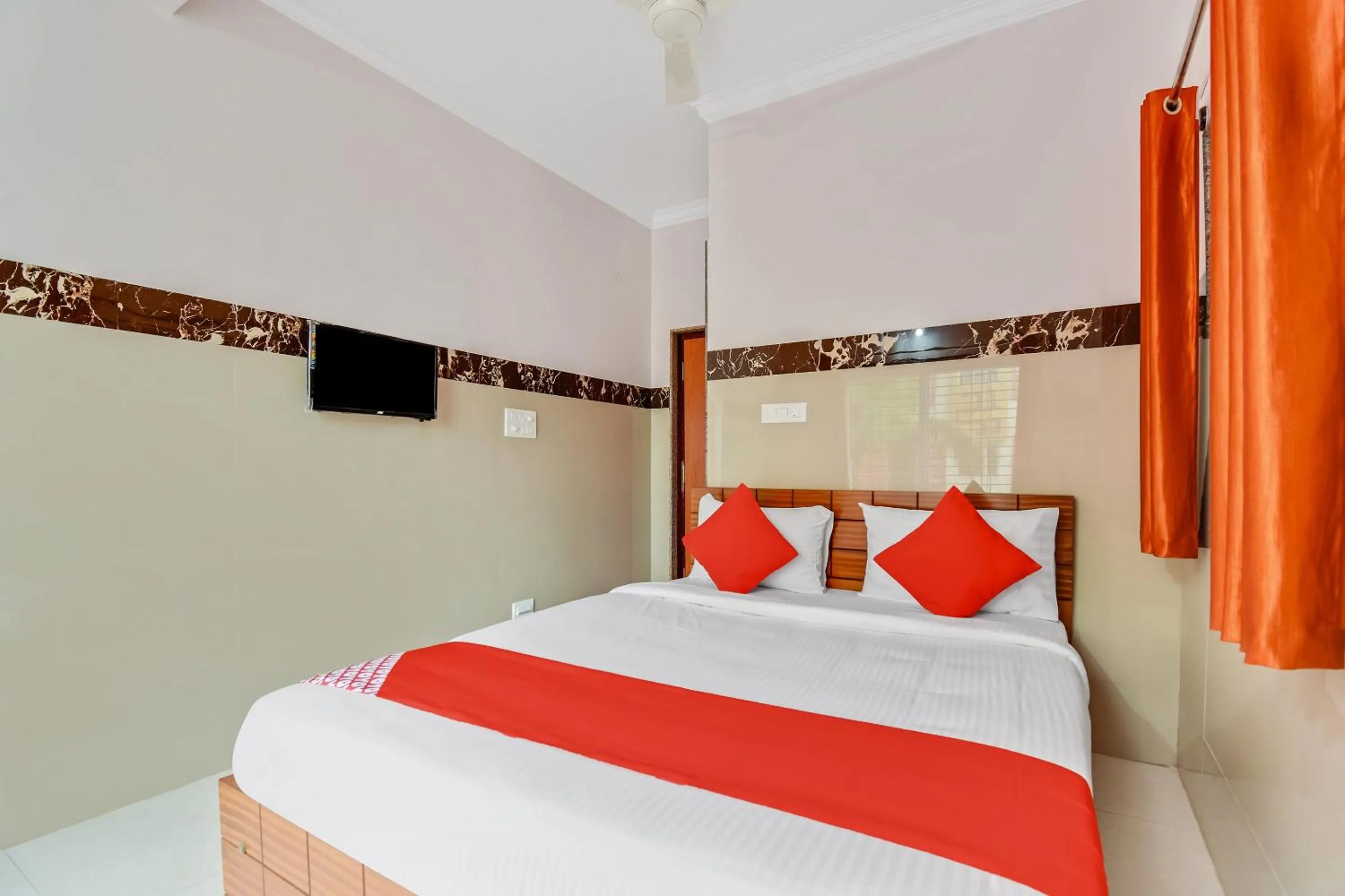 Bedroom, Bed in Hotel O Sri Sai Guru Comforts