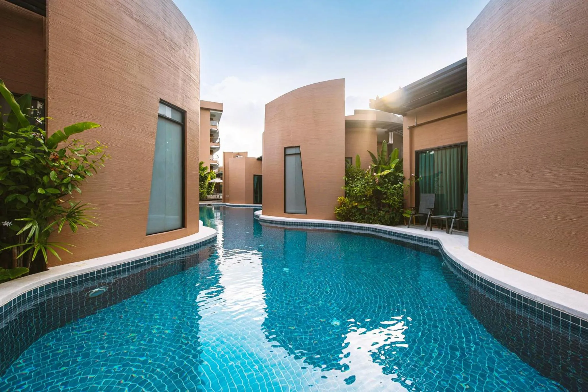 Swimming pool in Rachabhura Hotel