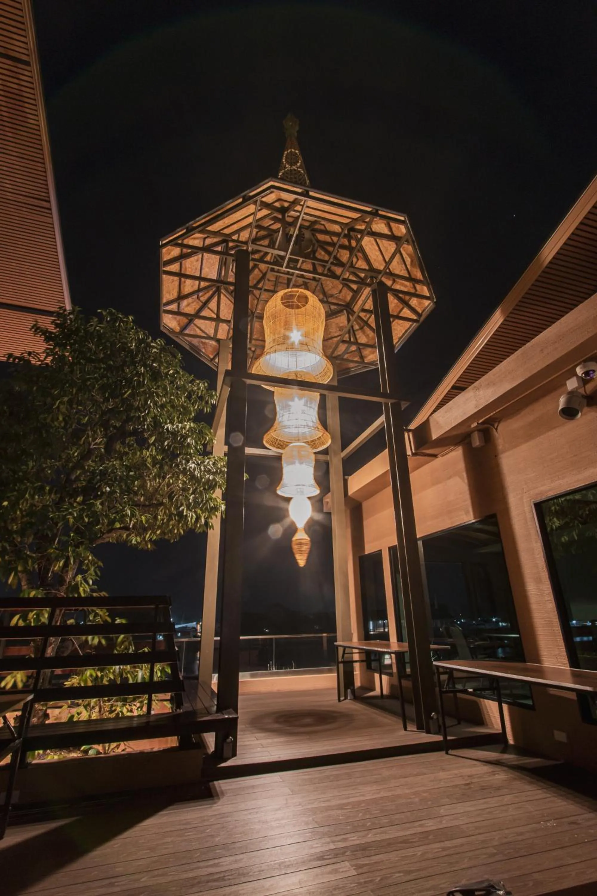 Night in Rachabhura Hotel