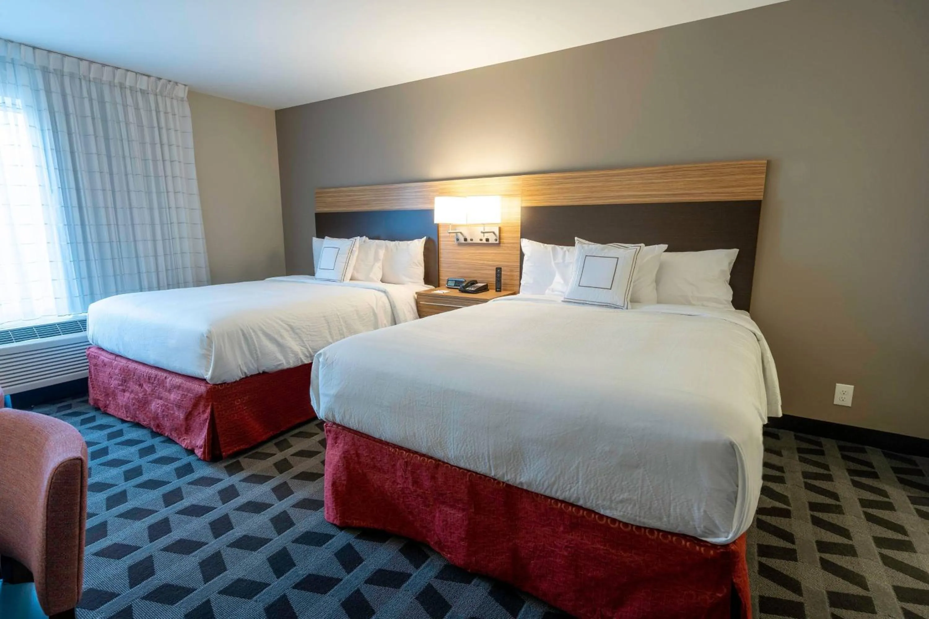 Bedroom, Bed in TownePlace Suites by Marriott Clinton