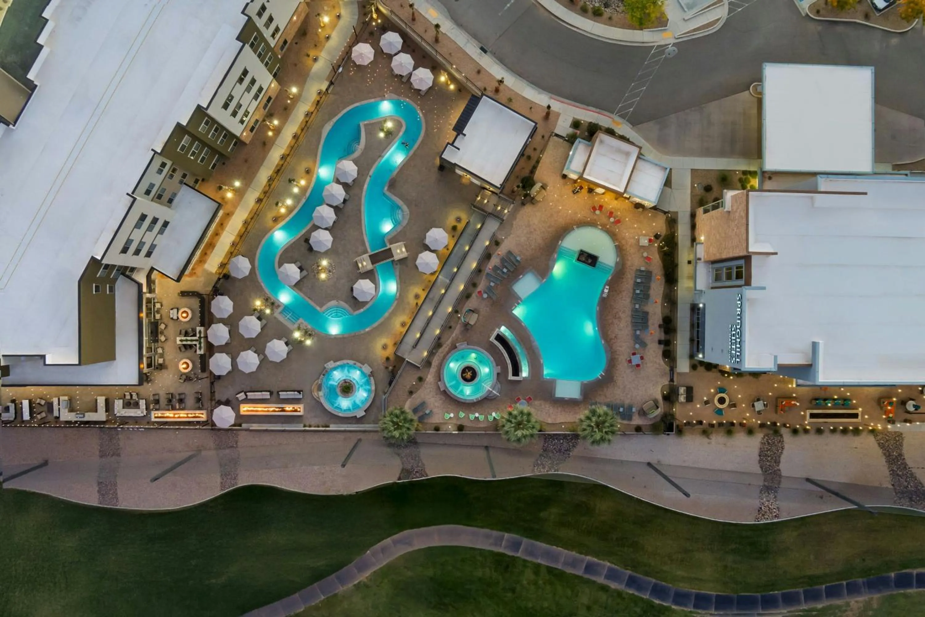 Swimming pool in SpringHill Suites by Marriott St. George Washington