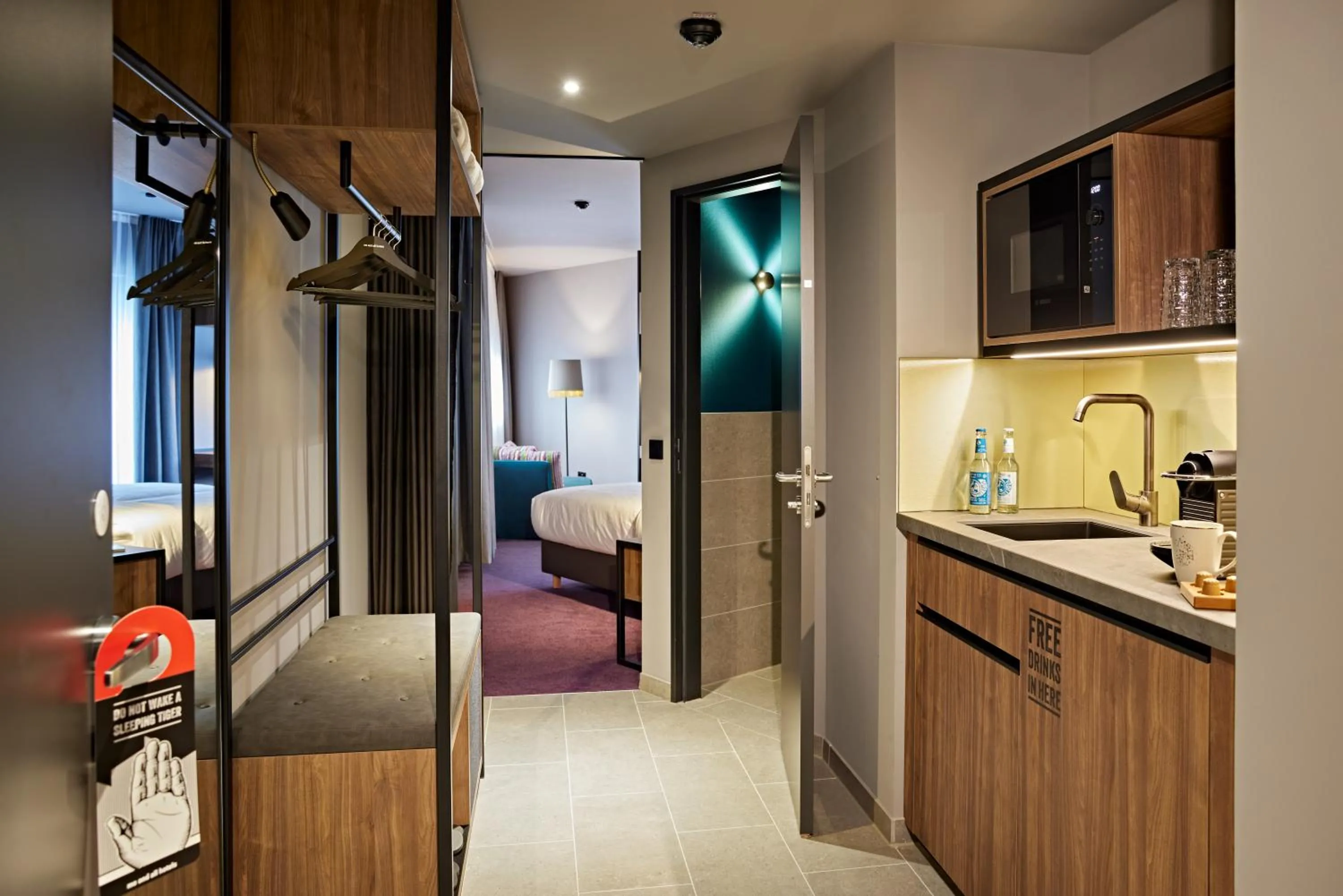 Coffee/tea facilities in Me and All Hotel Dusseldorf Oberkassel, by Hyatt