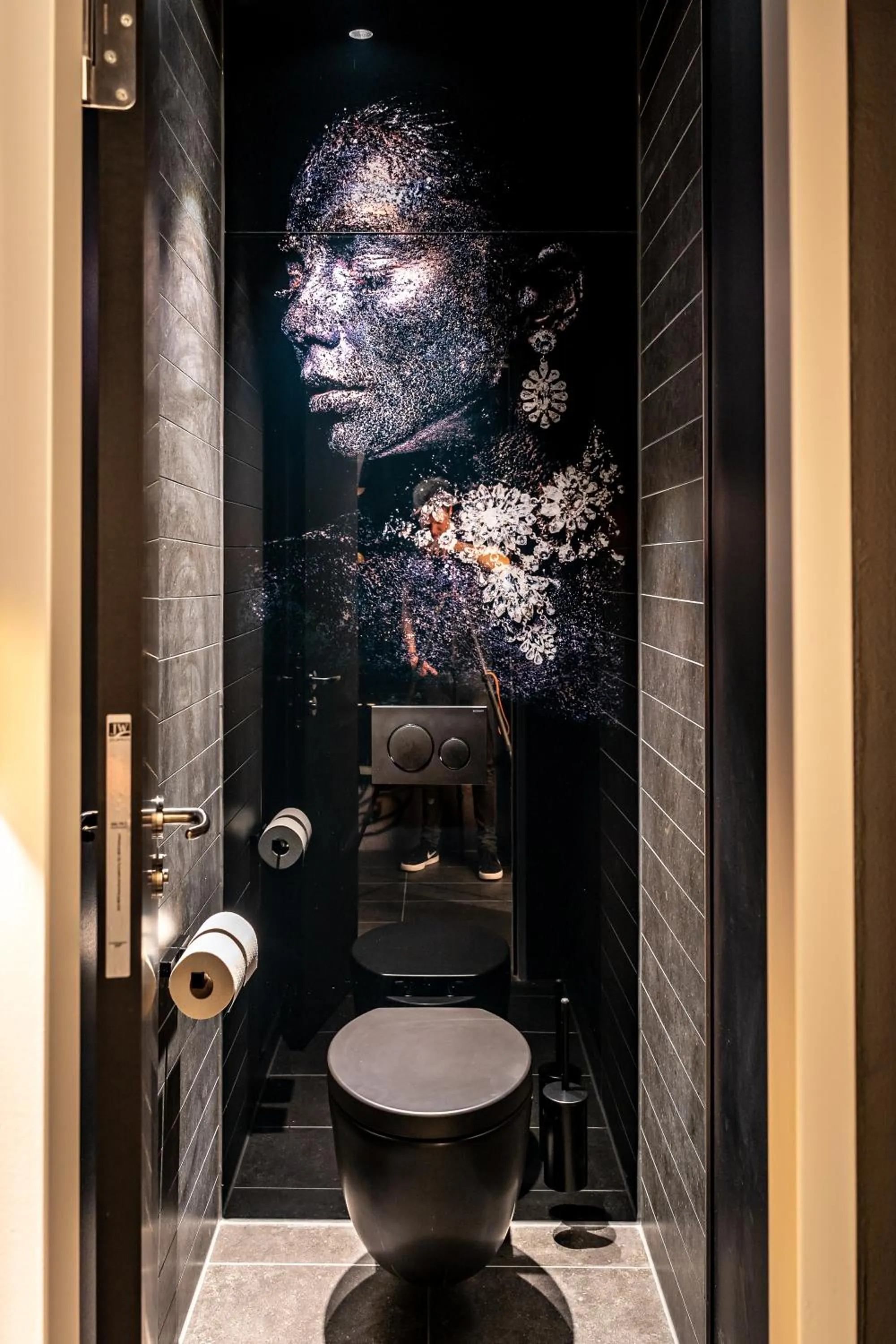 Toilet in Me and All Hotel Dusseldorf Oberkassel, by Hyatt