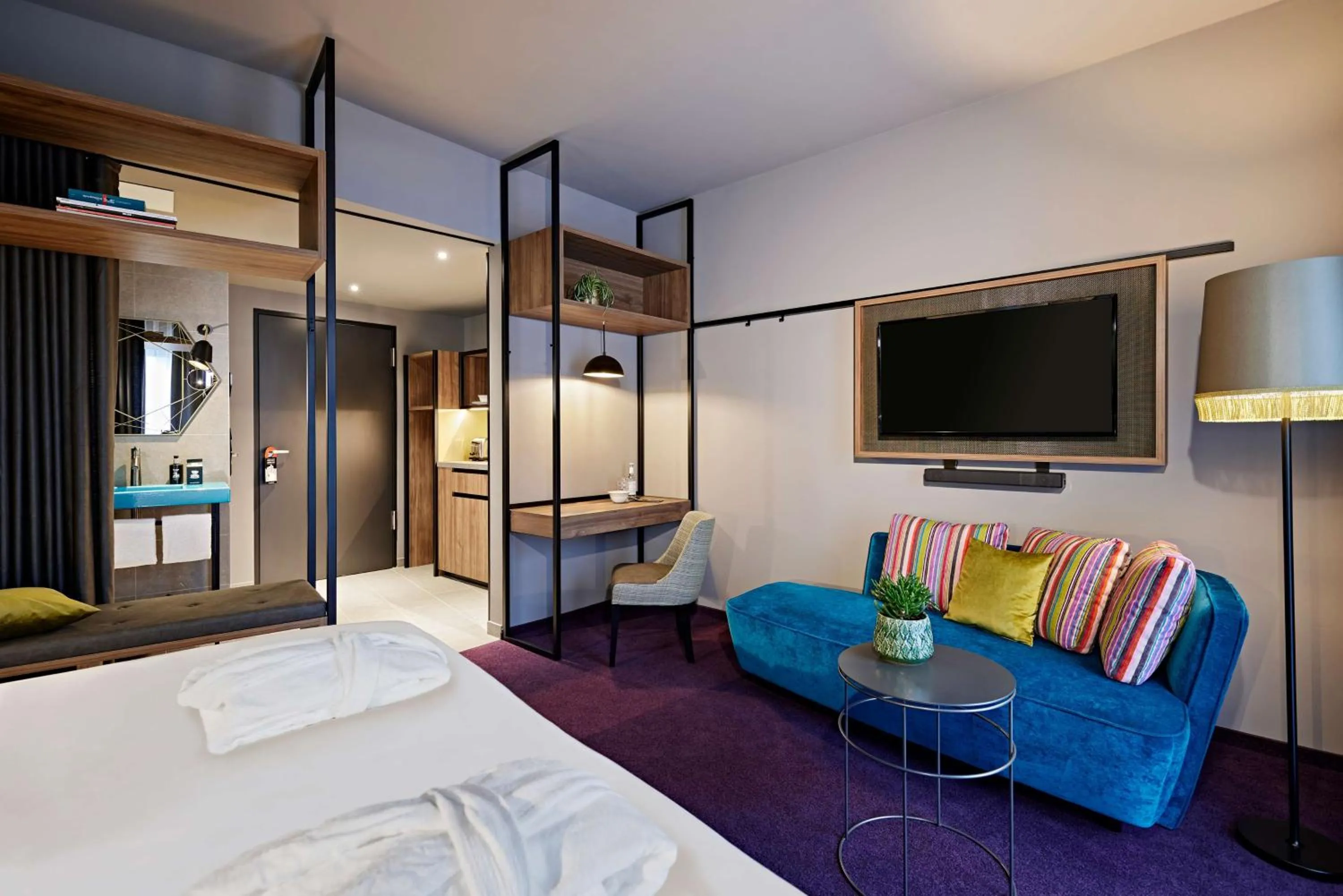 Bedroom, Bed in Me and All Hotel Dusseldorf Oberkassel, by Hyatt