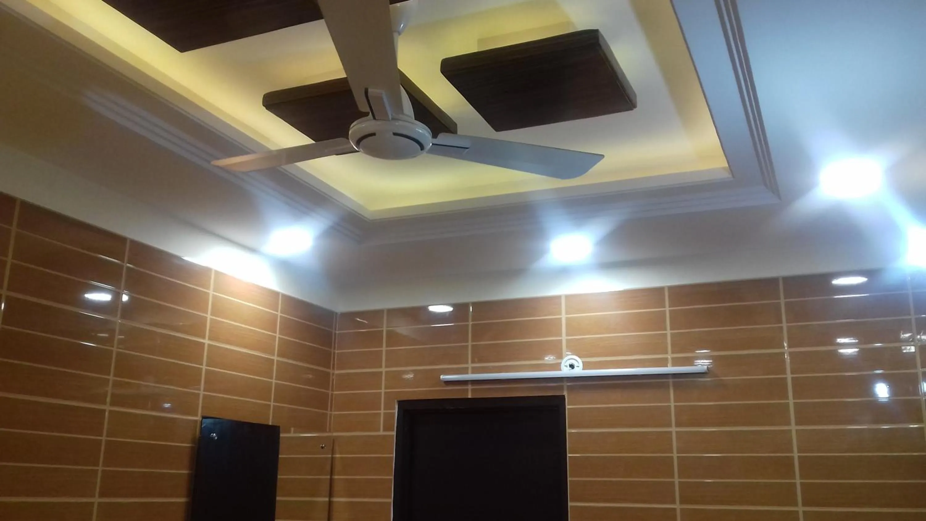 Posh Sdelhi Foreigners Area, Vsafe, Lajpat Ngr-2