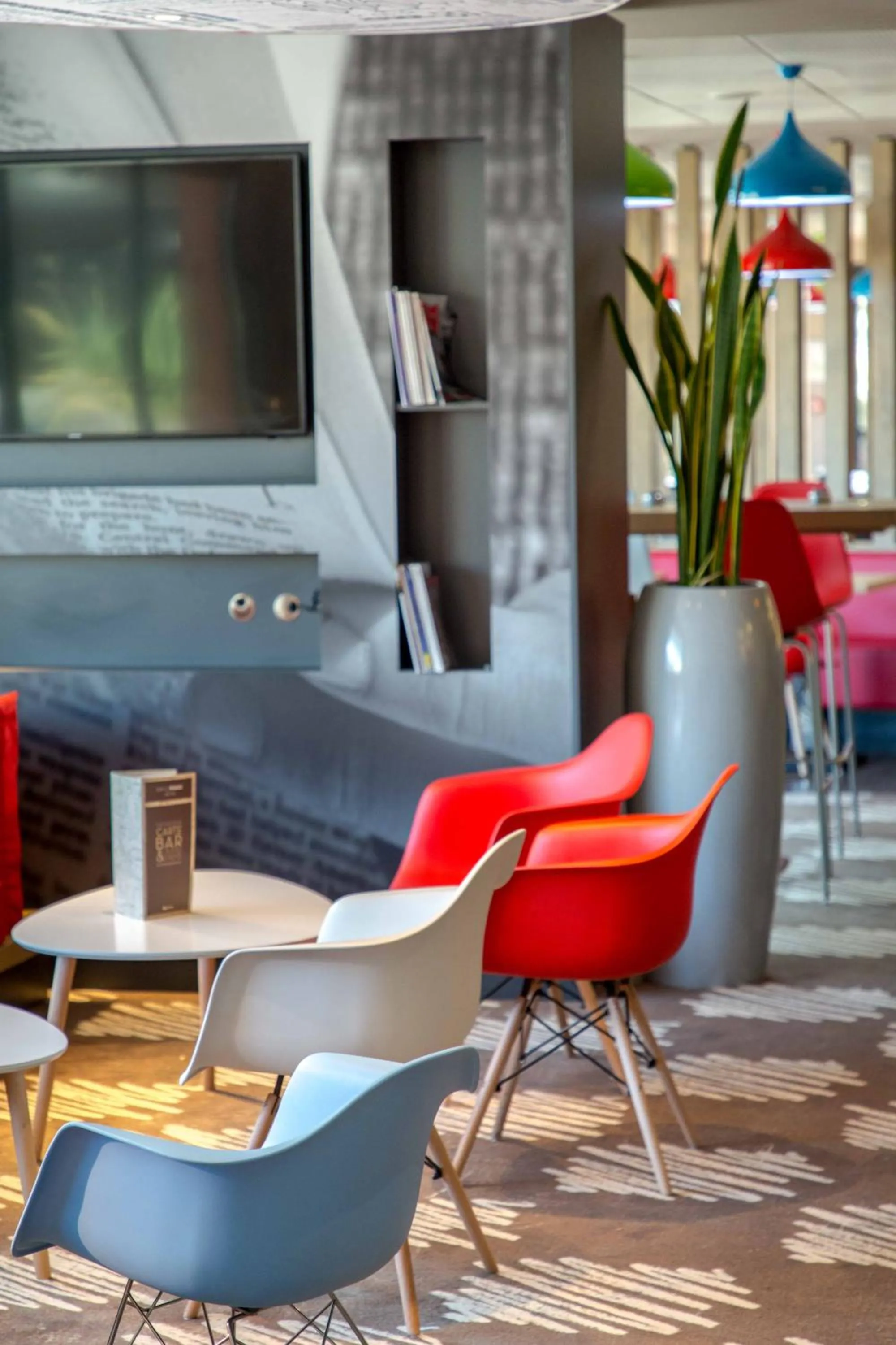 Living room in ibis Cannes Mandelieu