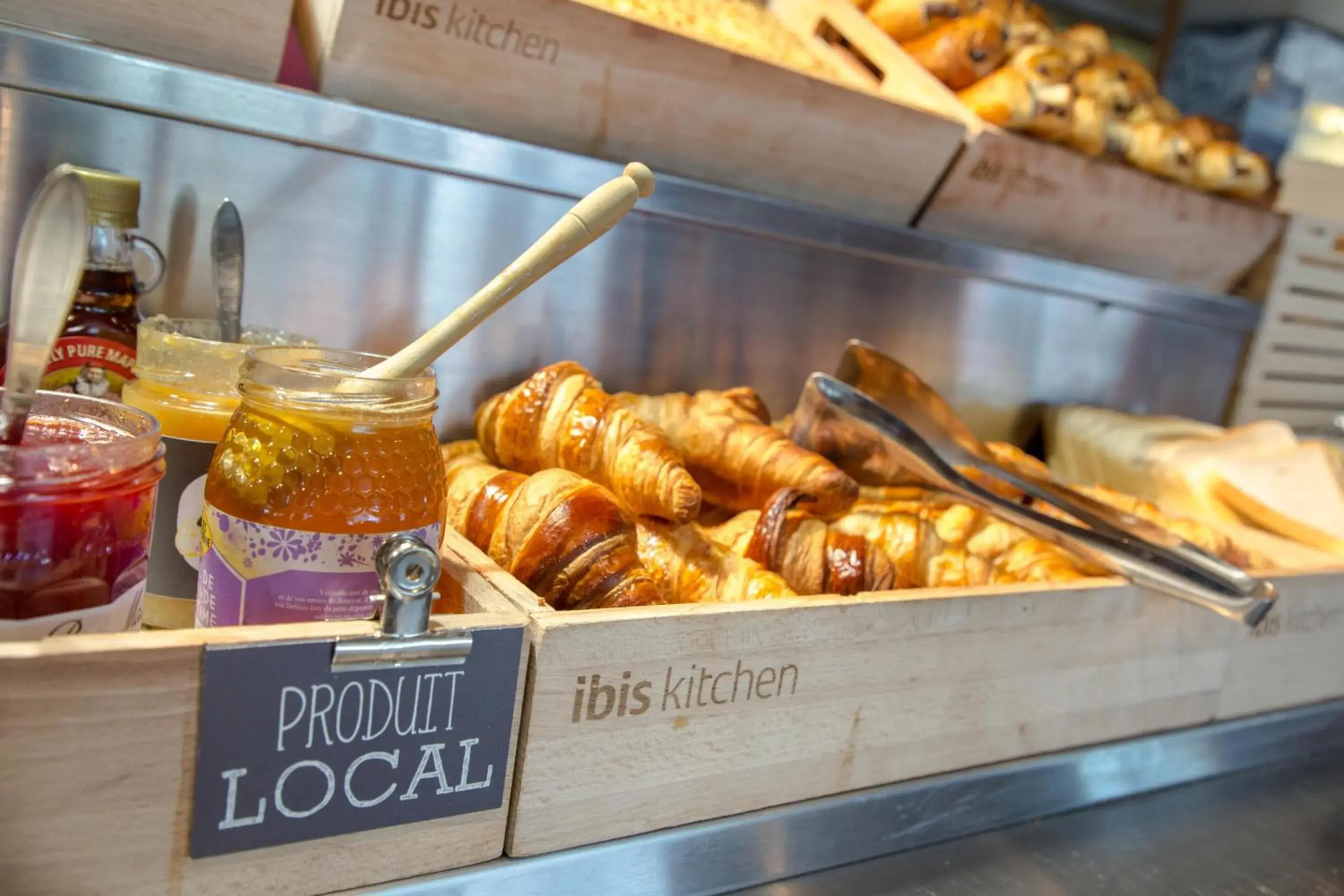 Food and drinks in ibis Cannes Mandelieu Food and drinks in ibis Cannes Mandelieu