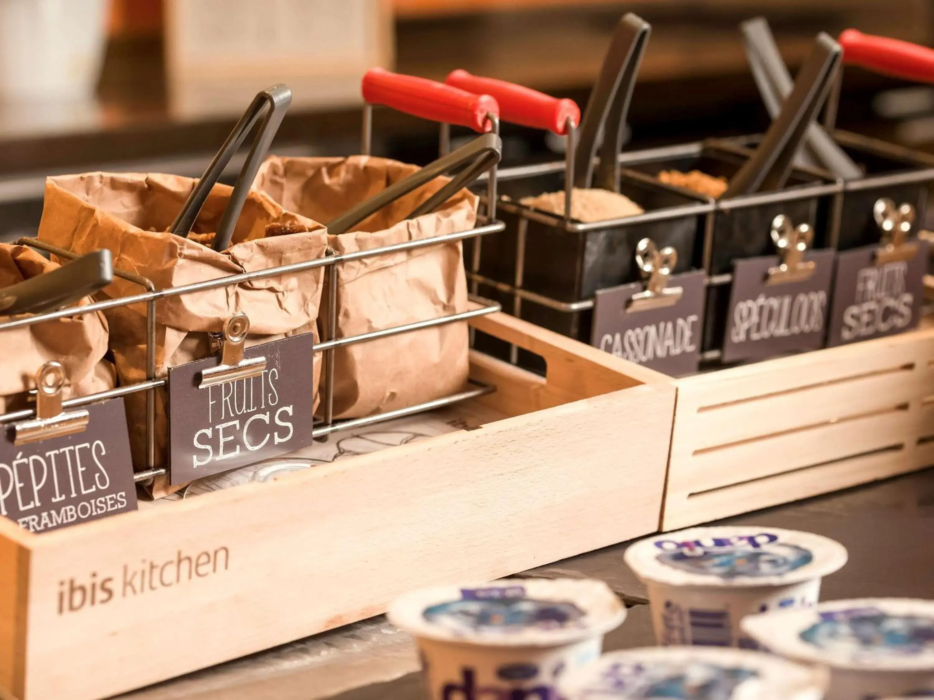 Restaurant/places to eat in ibis Cannes Mandelieu Restaurant/places to eat in ibis Cannes Mandelieu