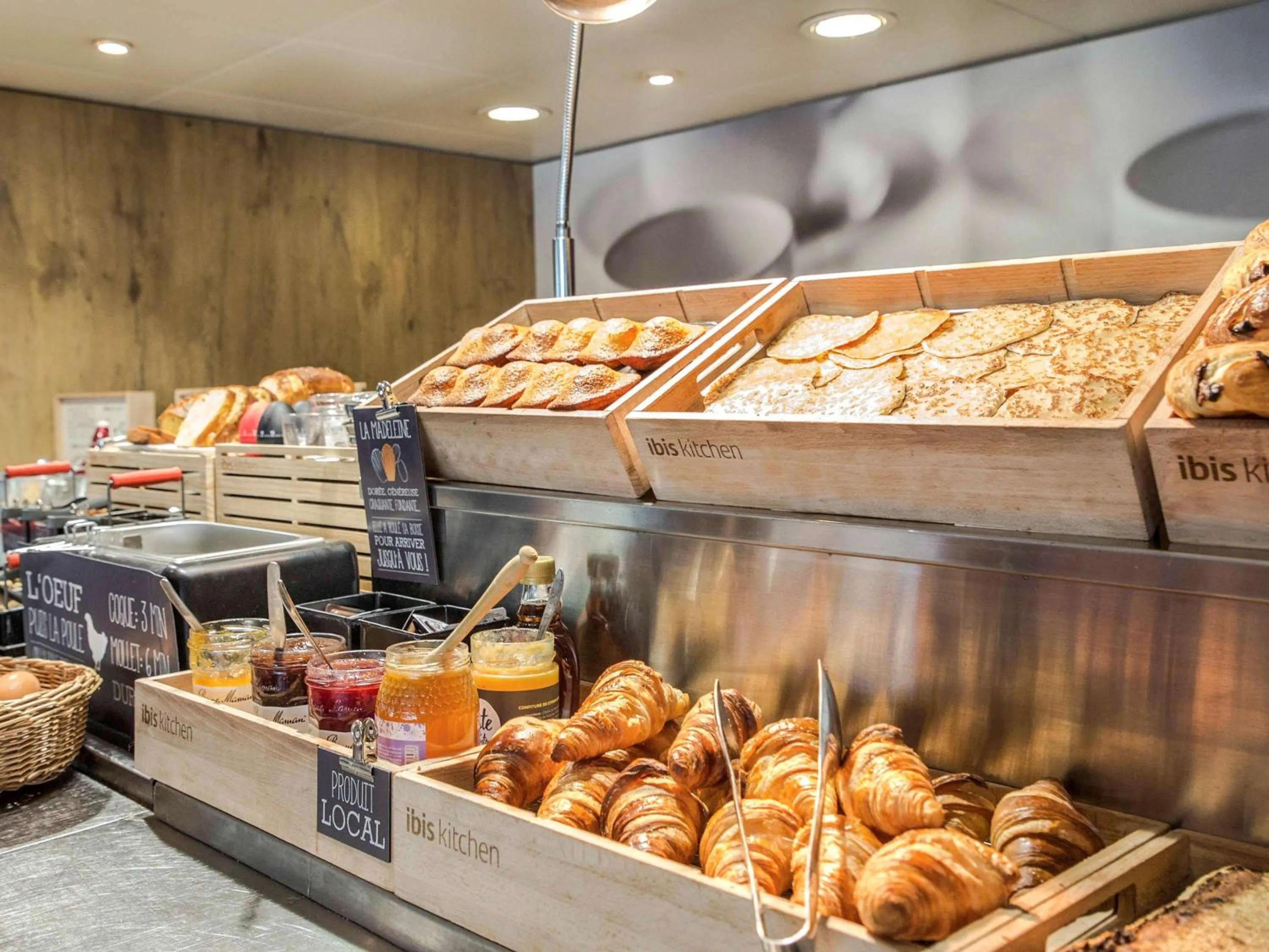 Restaurant/places to eat in ibis Cannes Mandelieu