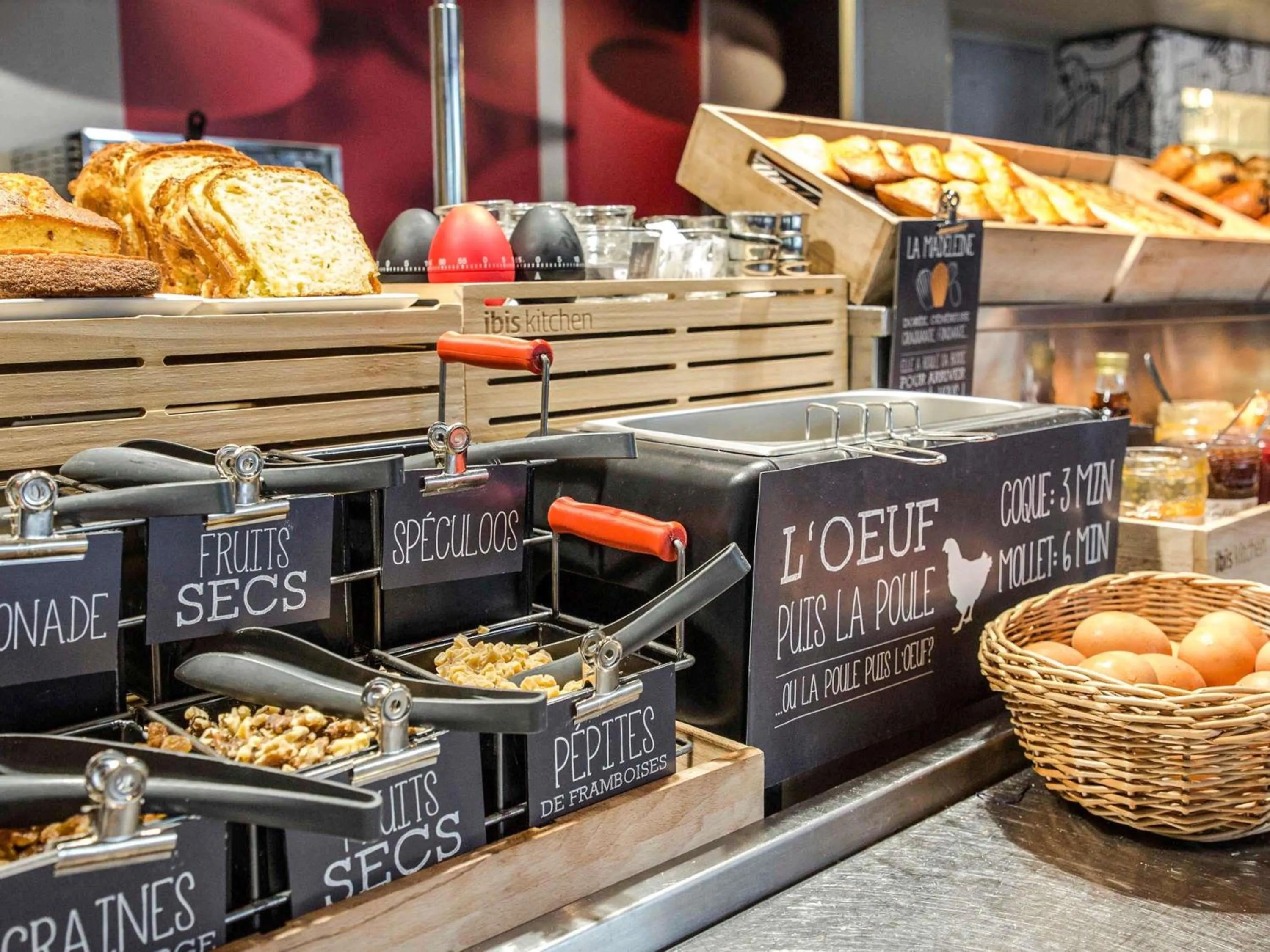 Breakfast in ibis Cannes Mandelieu