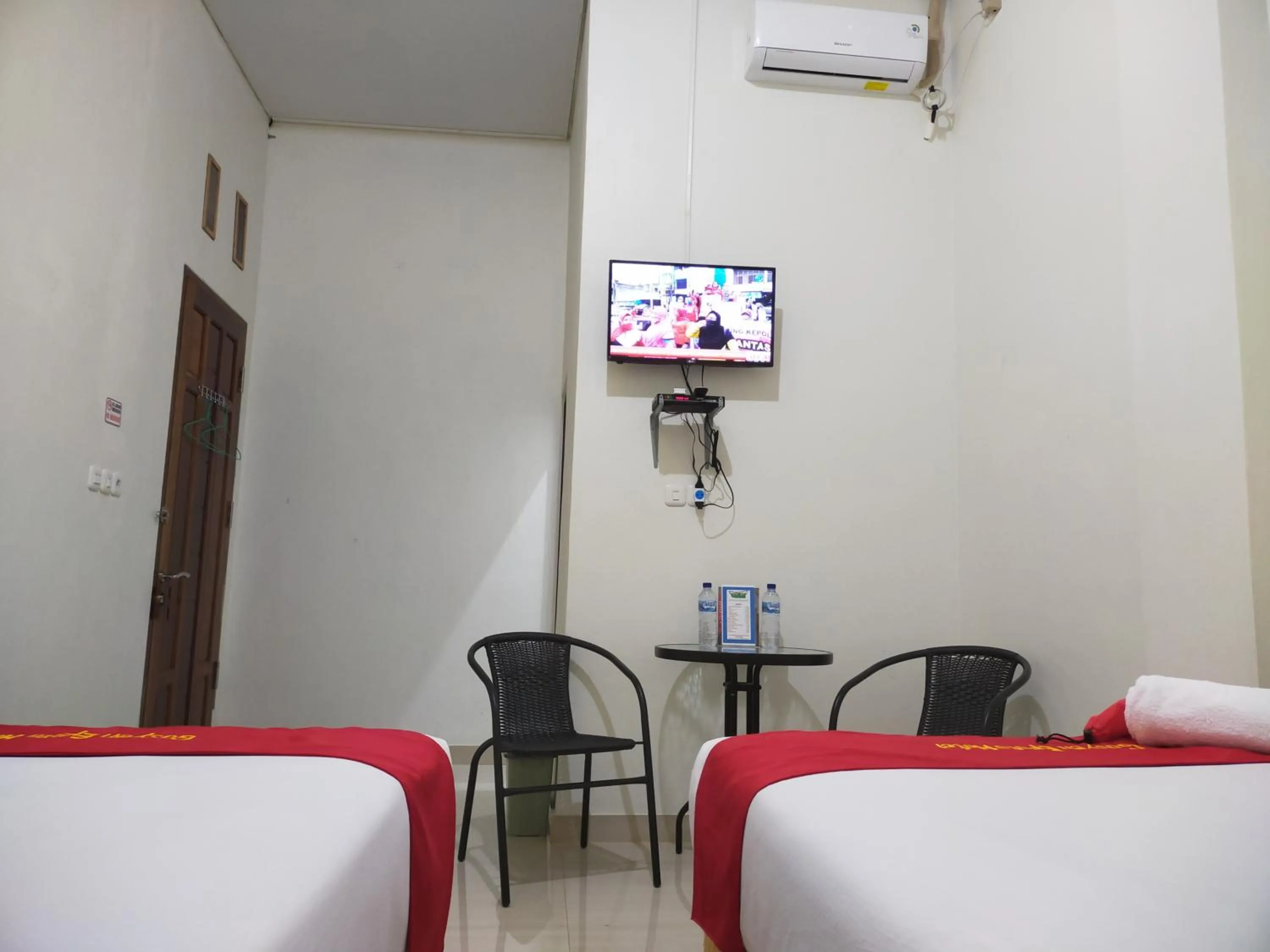 Bed in Gosyen Efata Toraja Hotel