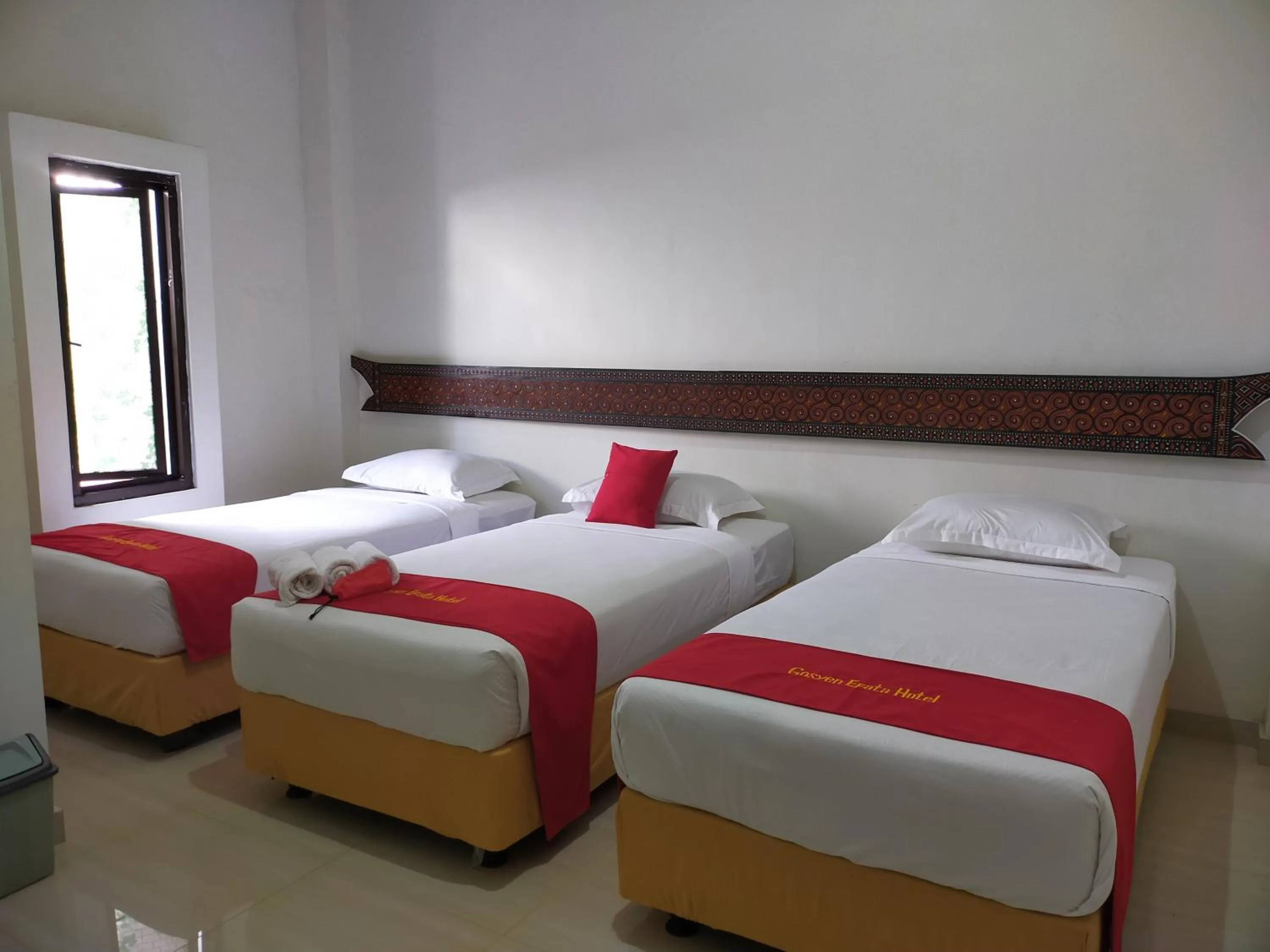 Bed in Gosyen Efata Toraja Hotel