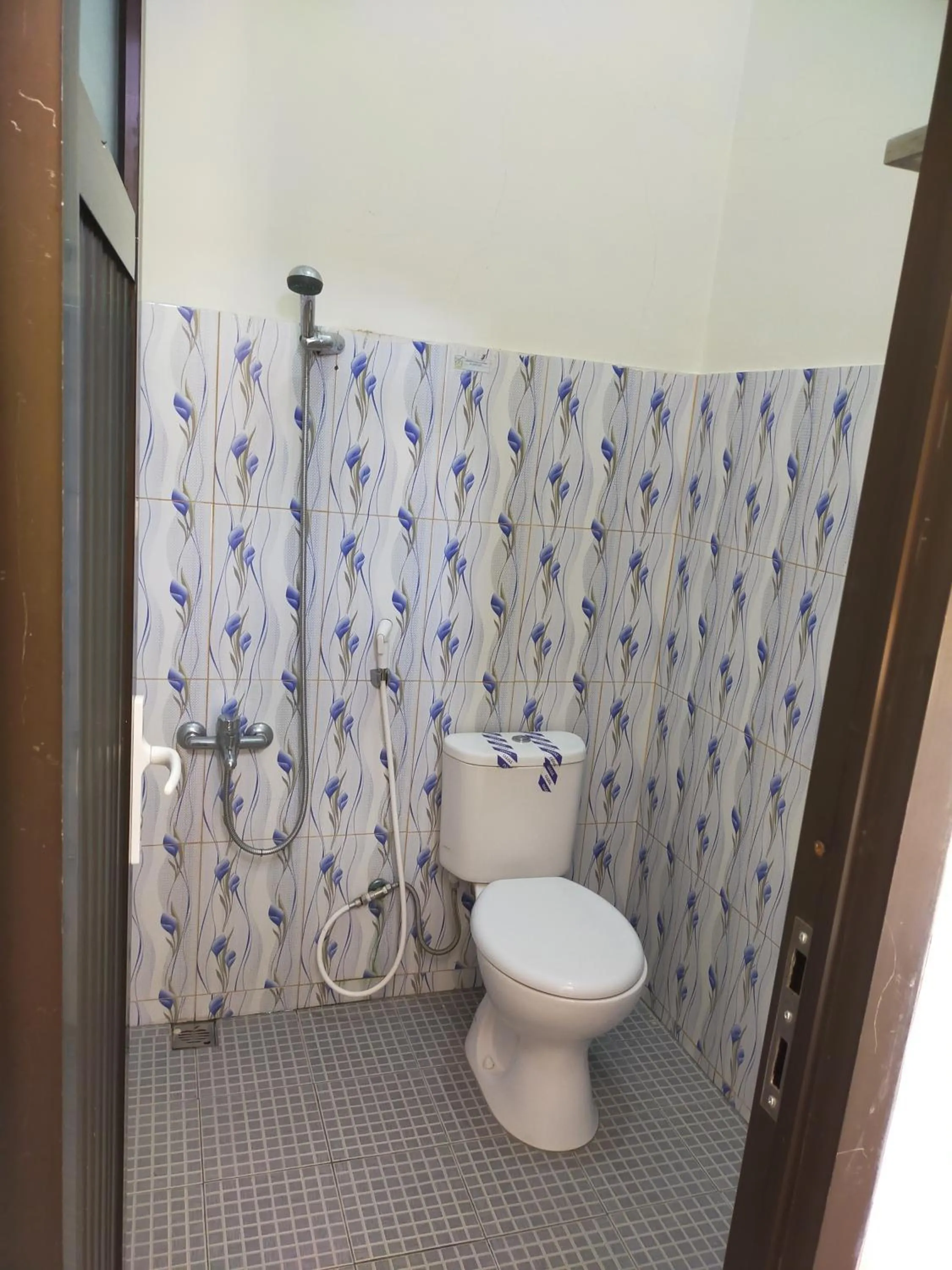 Bathroom in Gosyen Efata Toraja Hotel