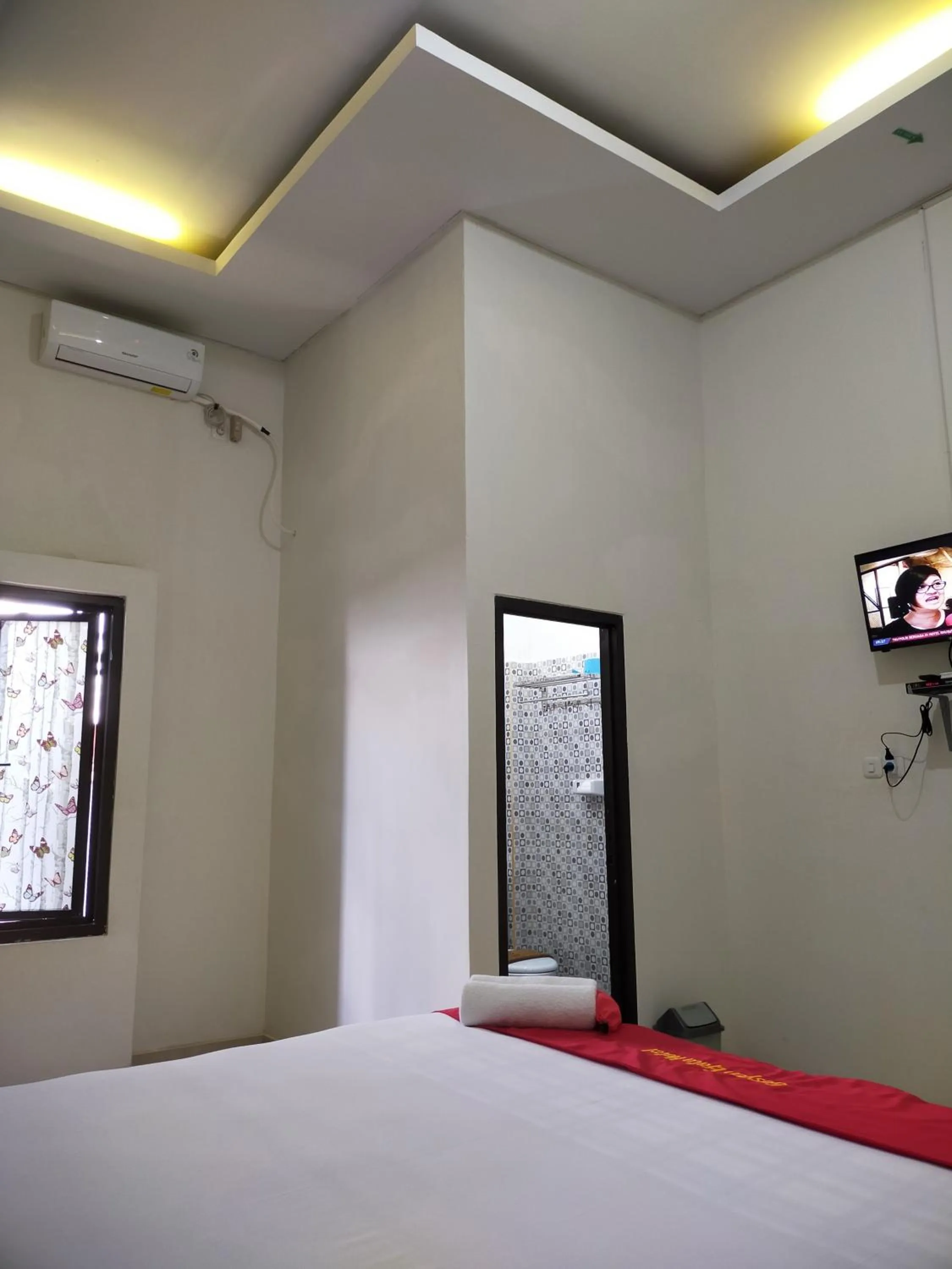 Bed in Gosyen Efata Toraja Hotel