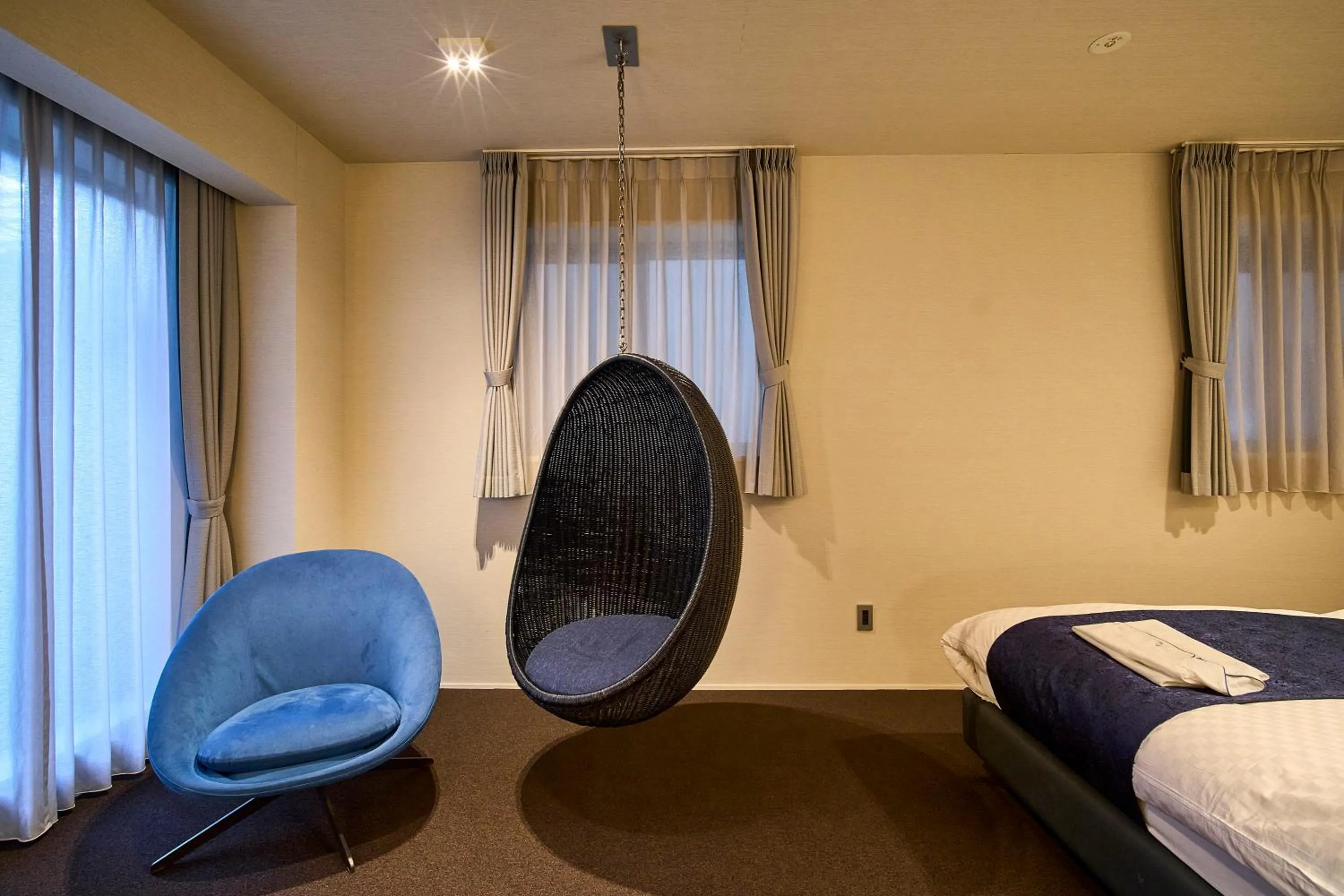 Bed in HOTEL MASTAY jingumichi