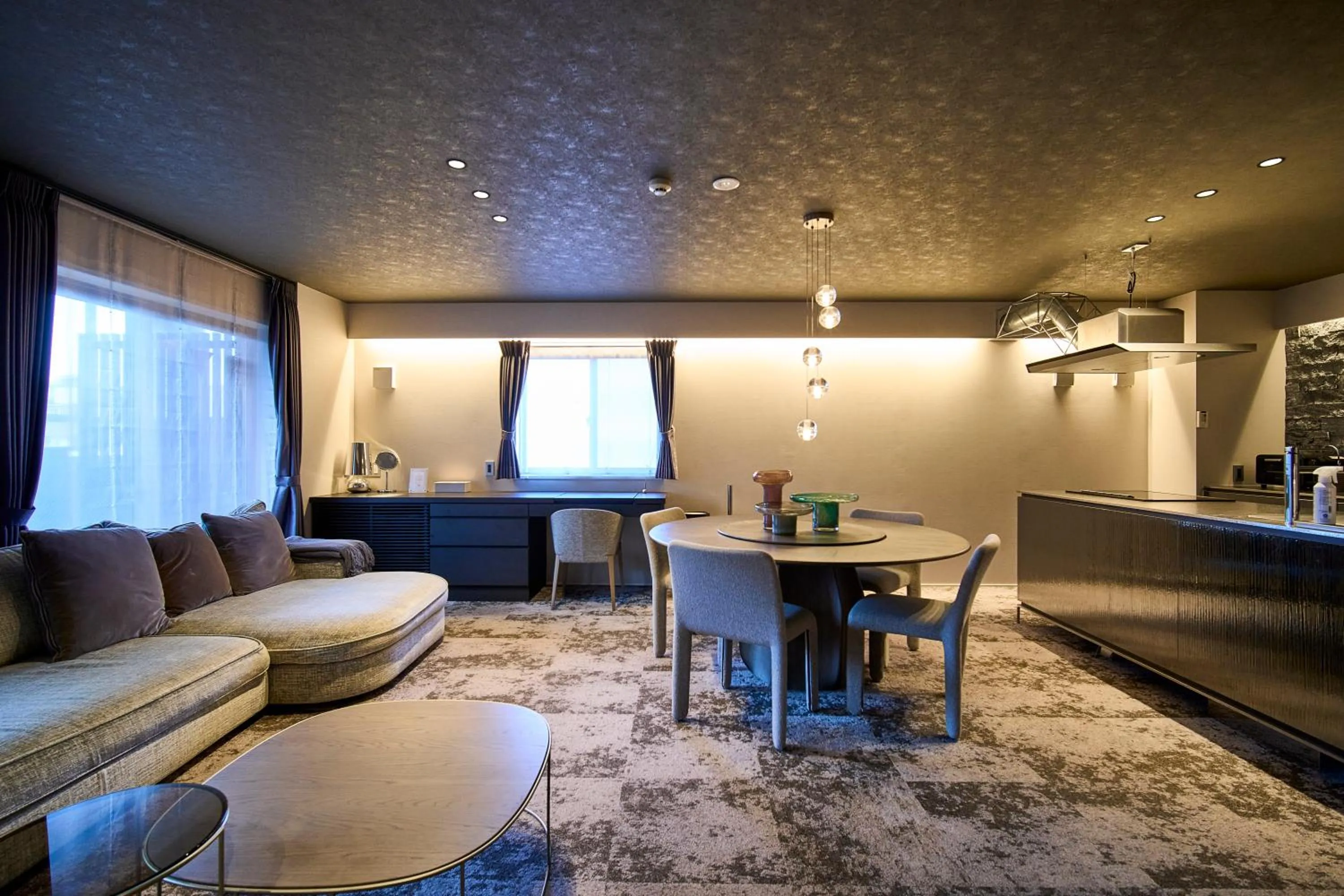 Living room in HOTEL MASTAY jingumichi