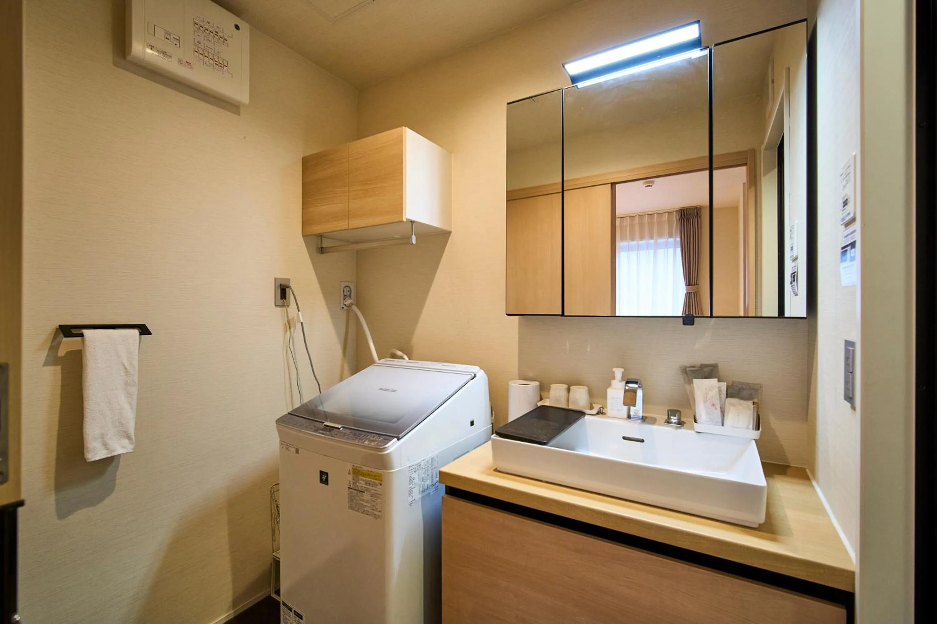 Bathroom in HOTEL MASTAY jingumichi