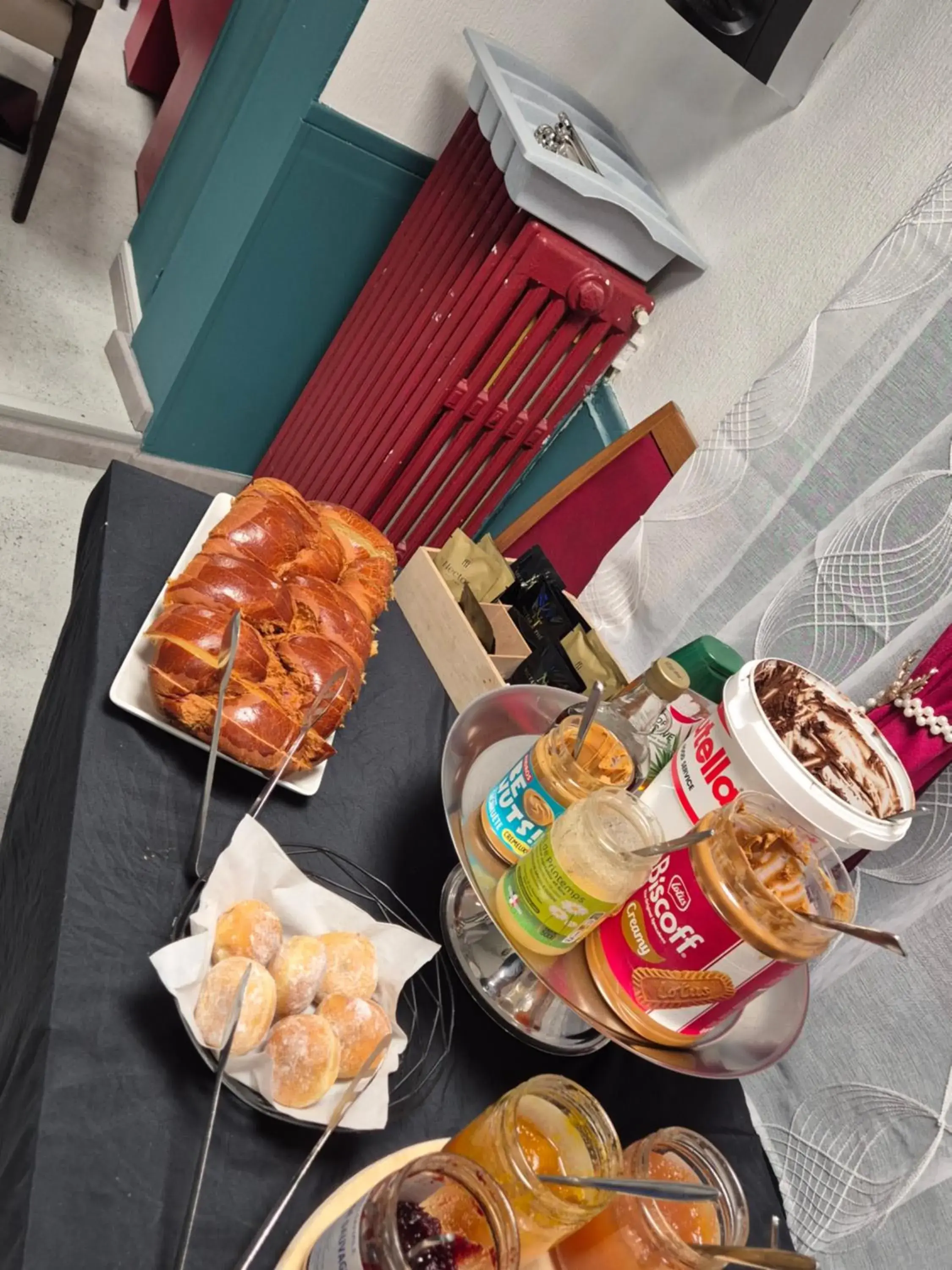 Buffet breakfast in Logis Hôtel Restaurant Clair Cottage, Chisseaux - Chenonceaux Buffet breakfast in Logis Hôtel Restaurant Clair Cottage, Chisseaux - Chenonceaux