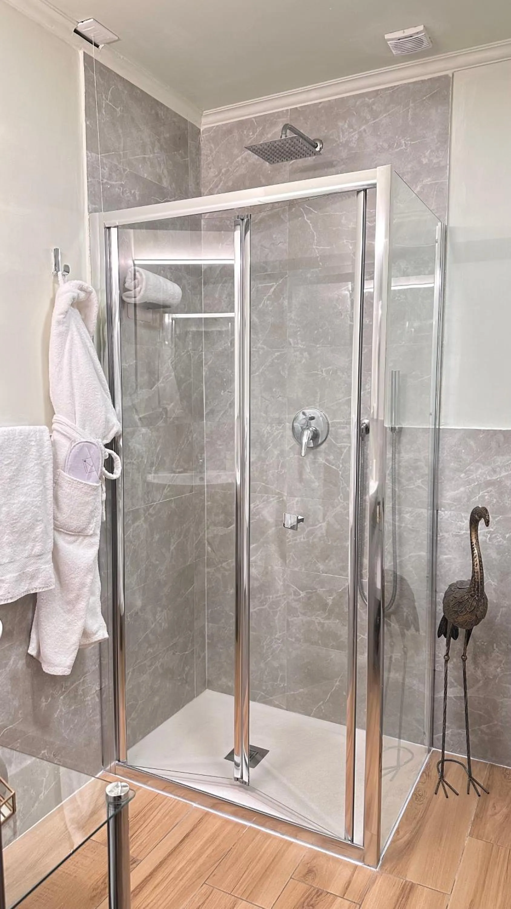 Bathroom in INTOMILAN Galleria Duomo I Boutique & Design Aparthotel