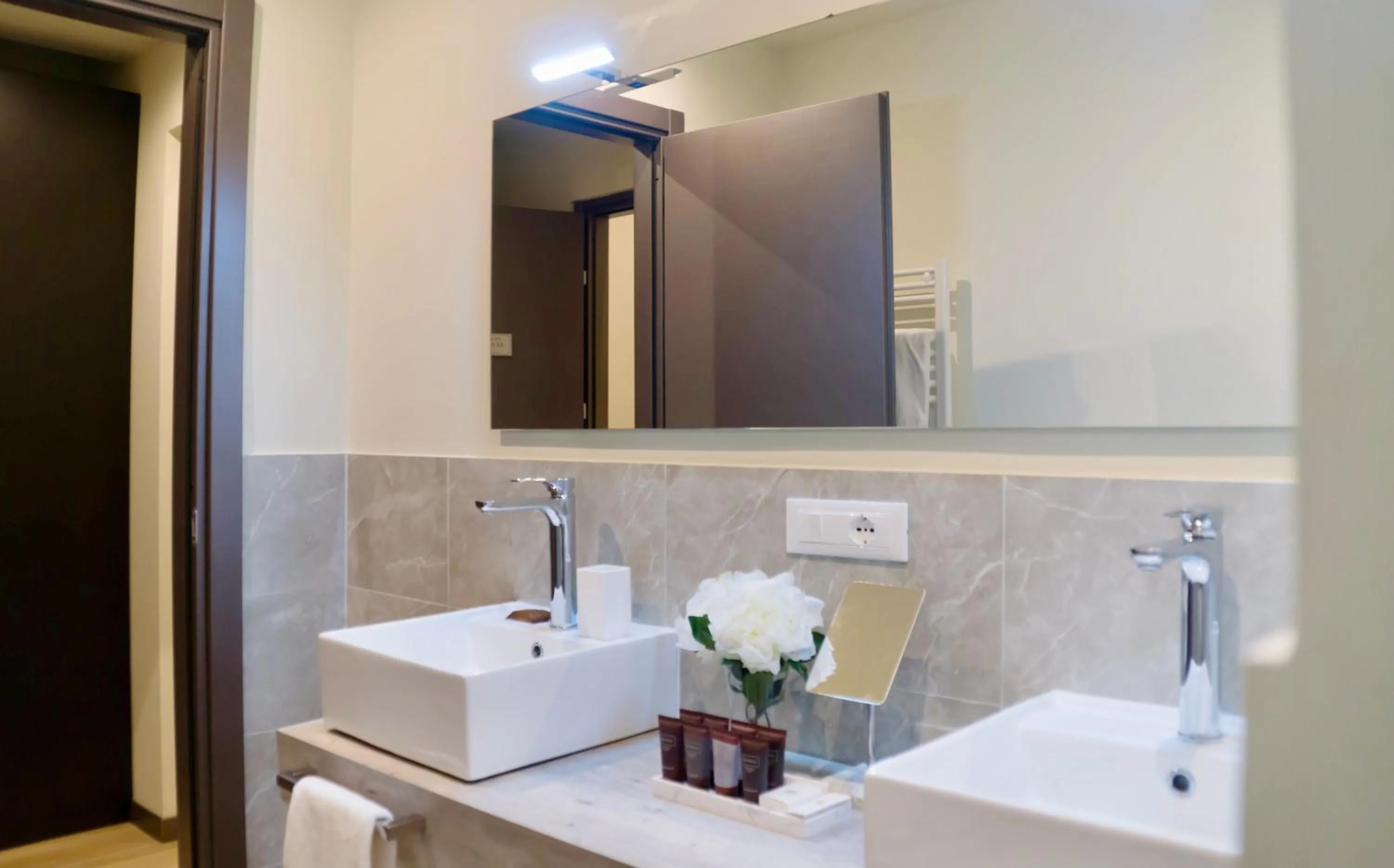 Bathroom in INTOMILAN Galleria Duomo I Boutique & Design Aparthotel