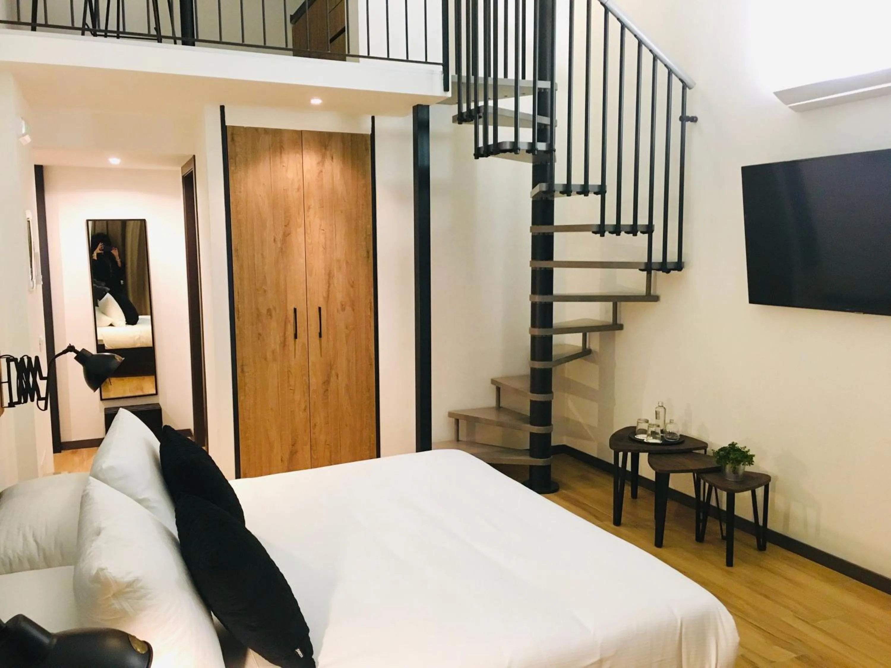 Photo of the whole room, Bed in INTOMILAN Galleria Duomo I Boutique & Design Aparthotel