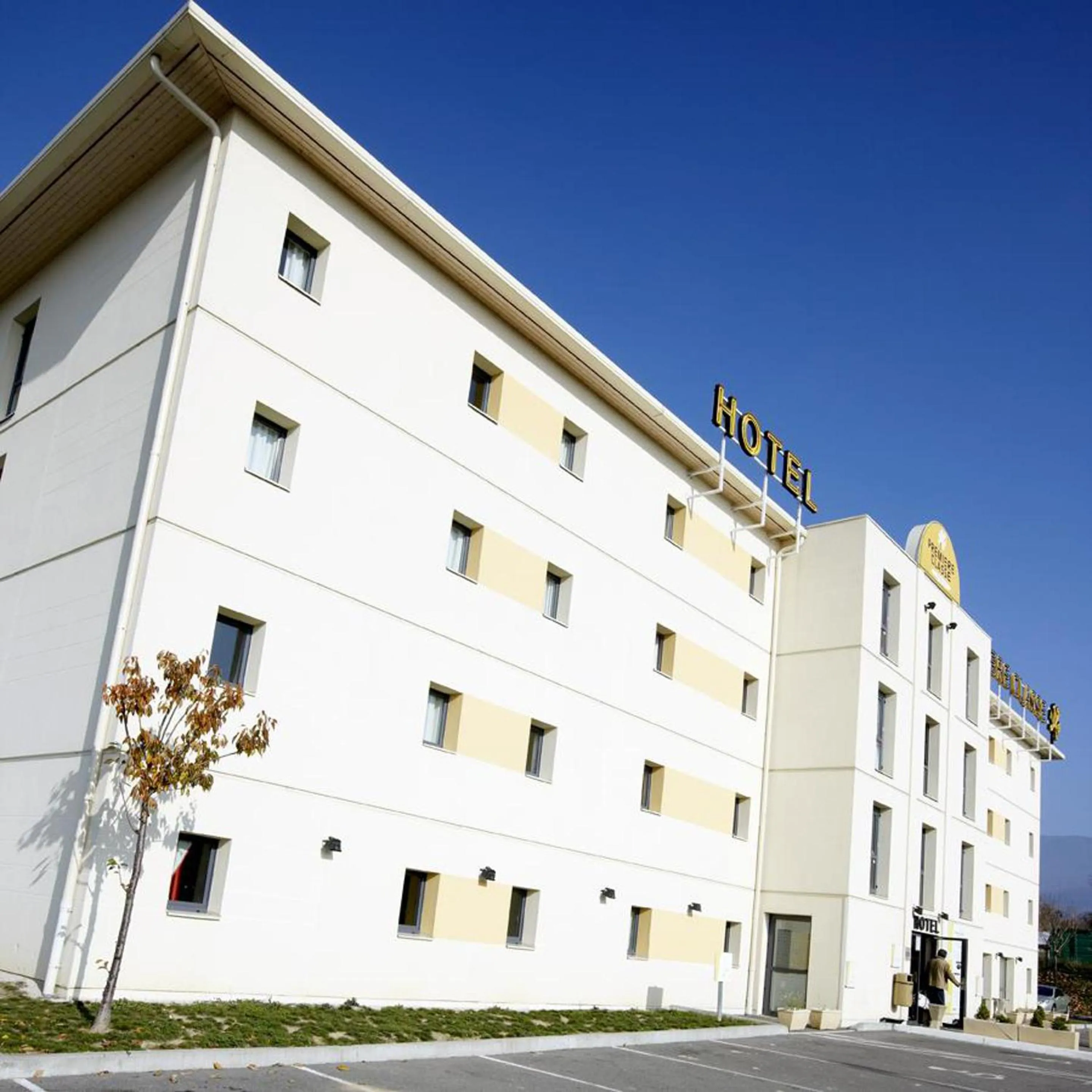 Facade/entrance in Première Classe Annemasse Ville La Grand
