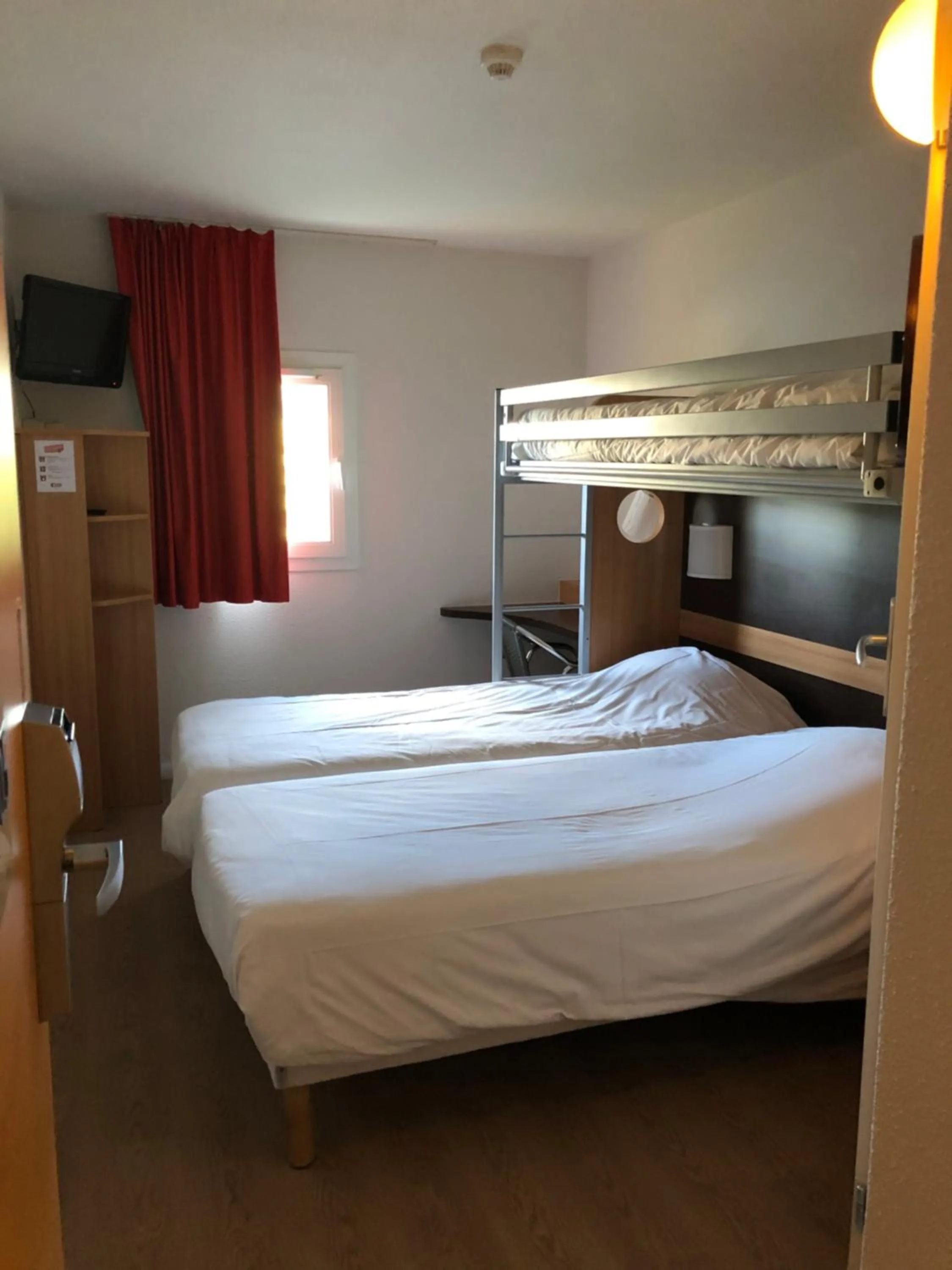 Other, Bed in Première Classe Annemasse Ville La Grand