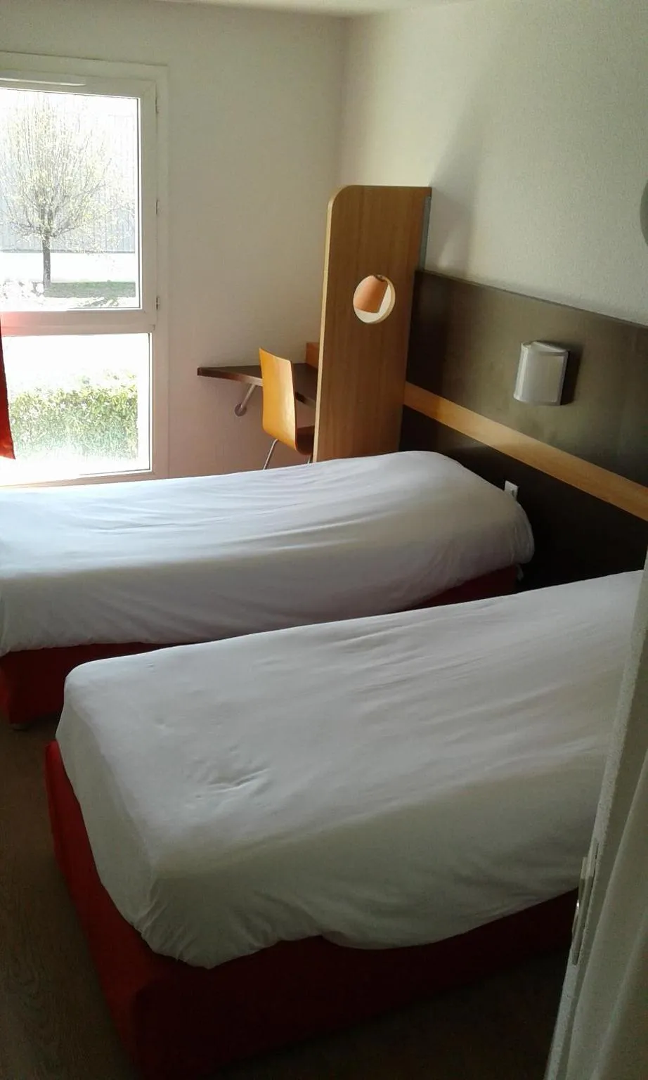 Bedroom, Bed in Première Classe Annemasse Ville La Grand