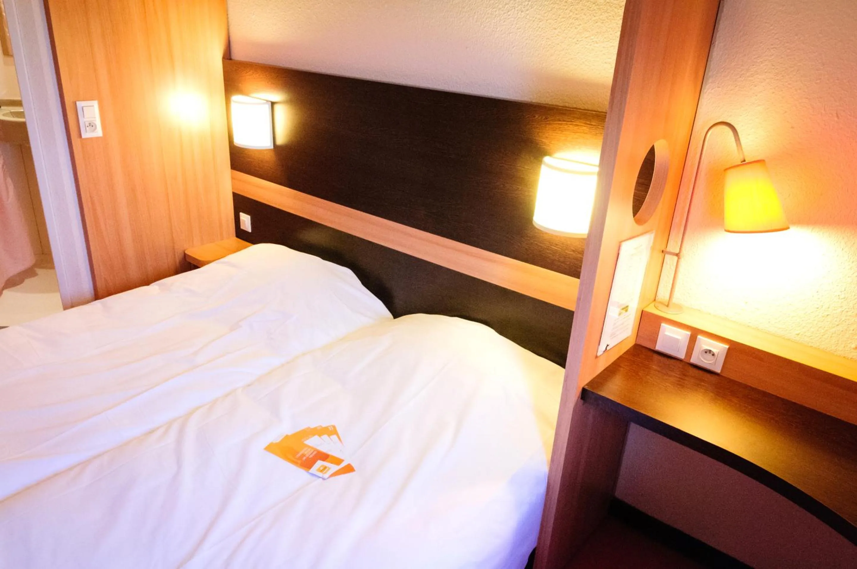 Bedroom, Bed in Première Classe Annemasse Ville La Grand