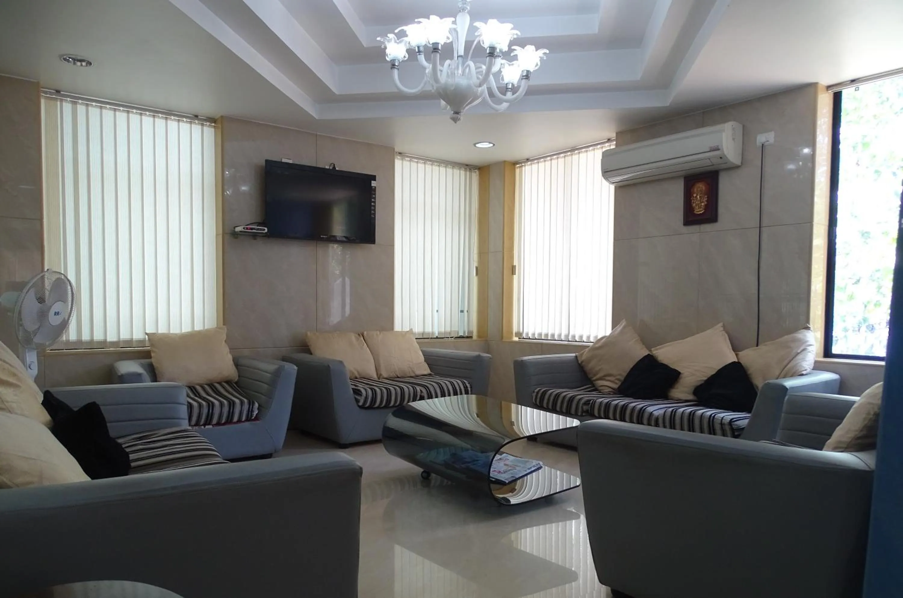 Lobby or reception in Hotel Opalo Kailas