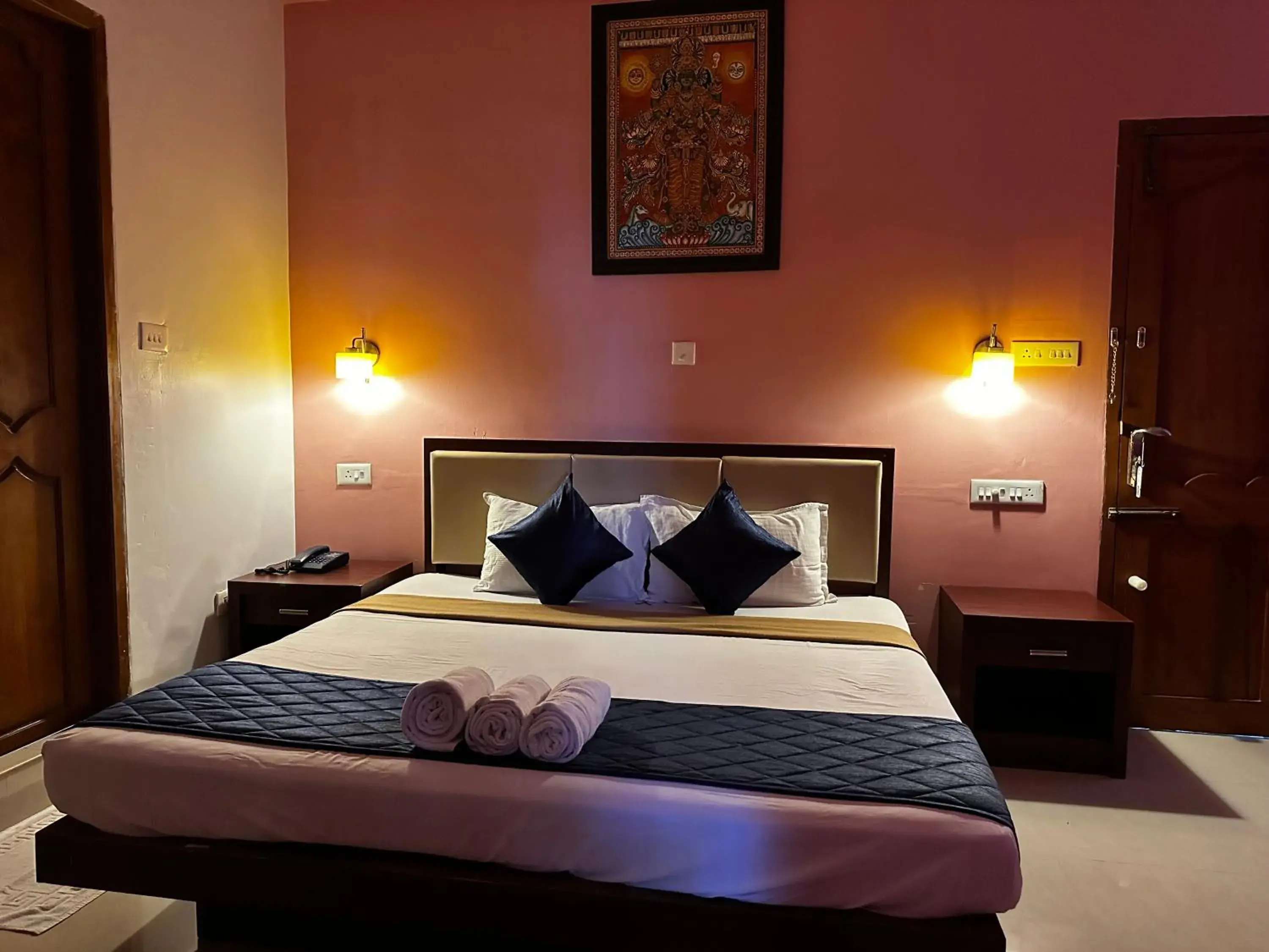 Bed in Hotel Opalo Kailas Bed in Hotel Opalo Kailas