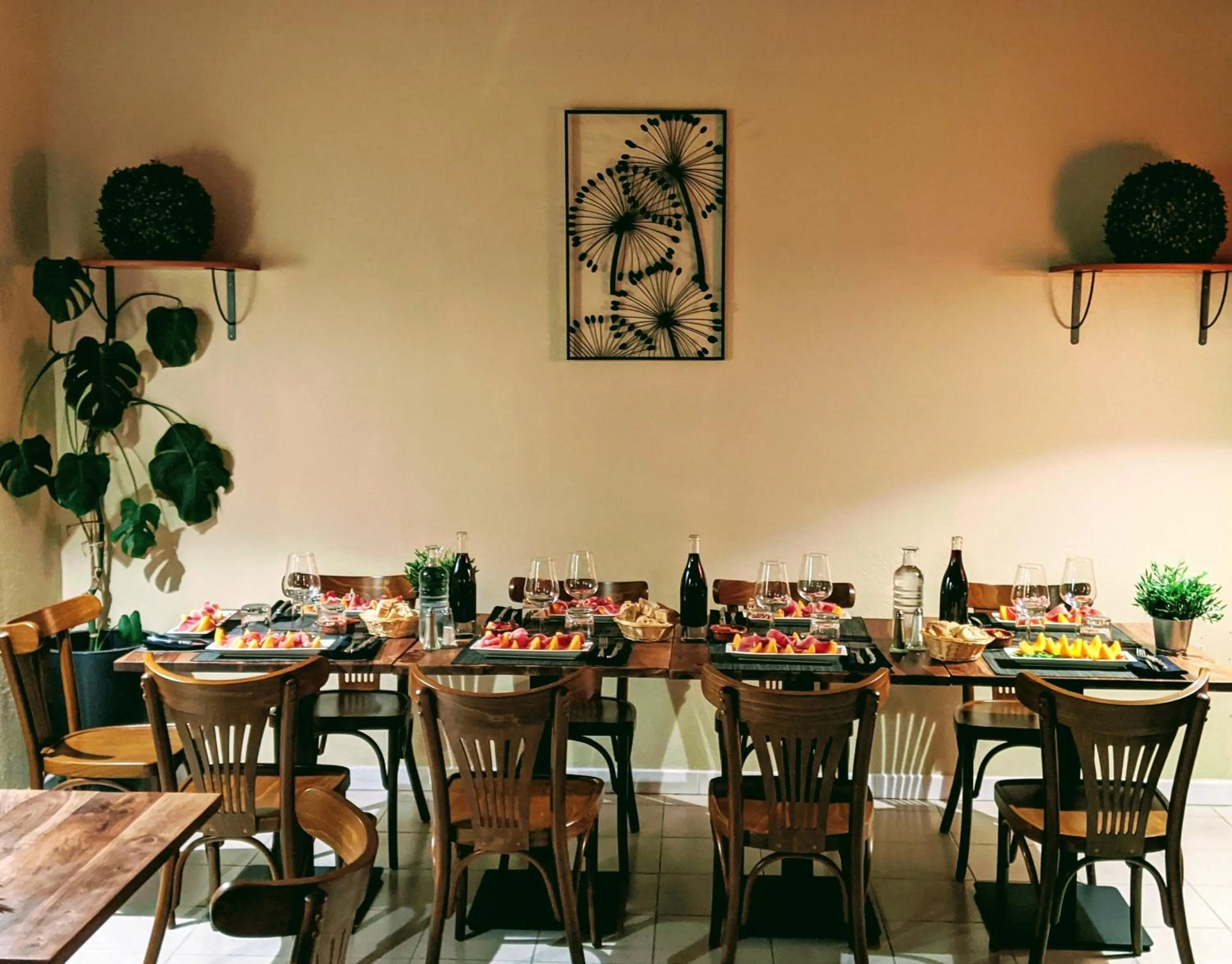 Restaurant/places to eat in Hôtel Le Pradet