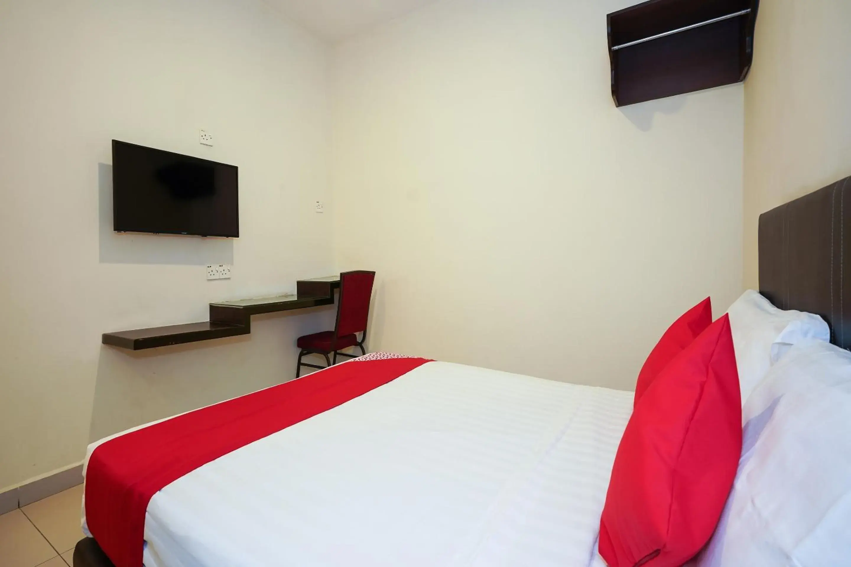 Bedroom in Hotel O Jj Hotel Sitiawan Bedroom in Hotel O Jj Hotel Sitiawan