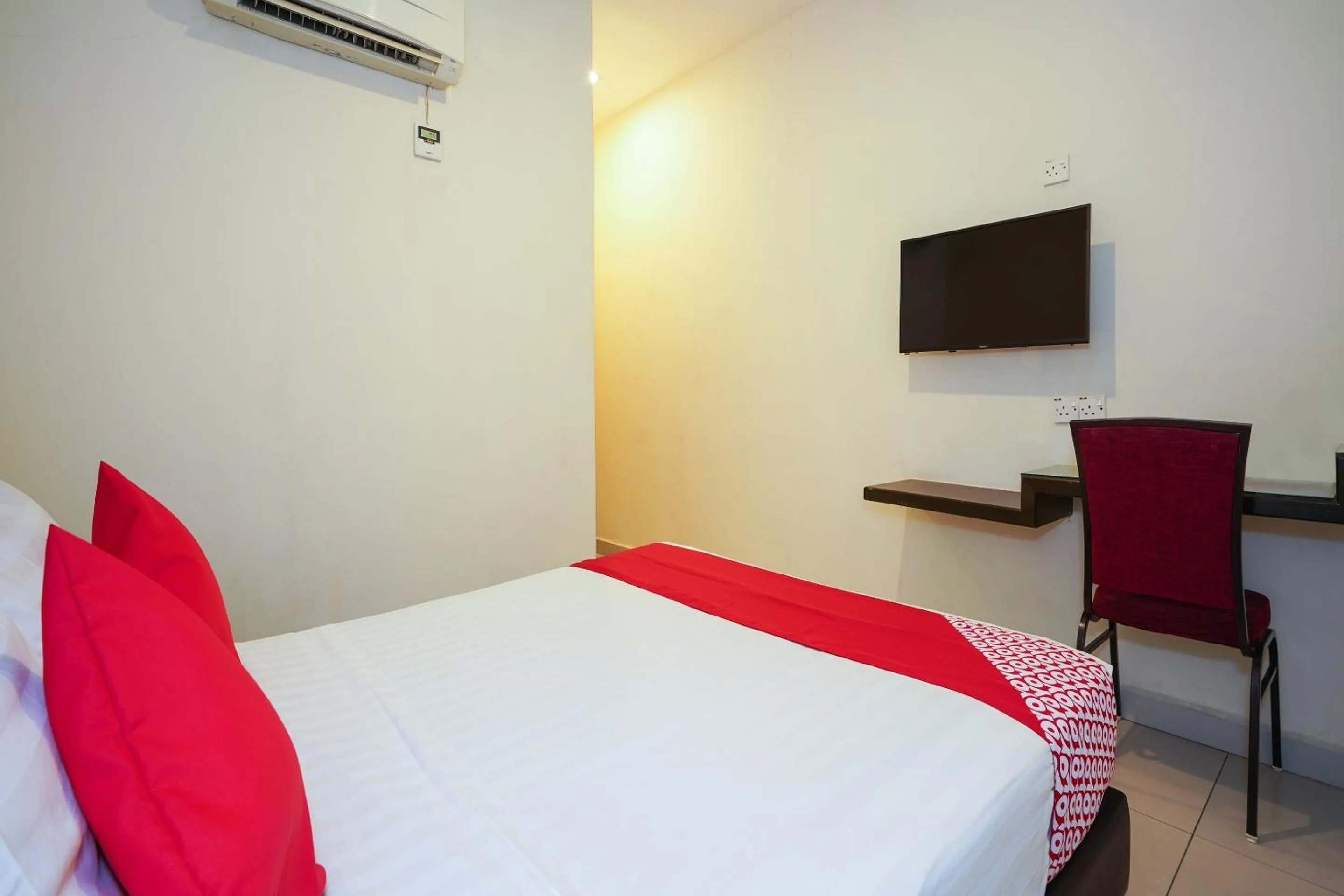 Bedroom in Hotel O Jj Hotel Sitiawan