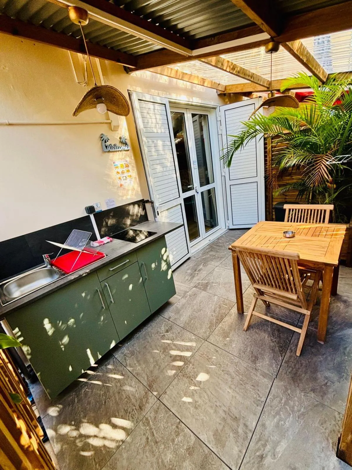 Patio in Hôtel Coco Island